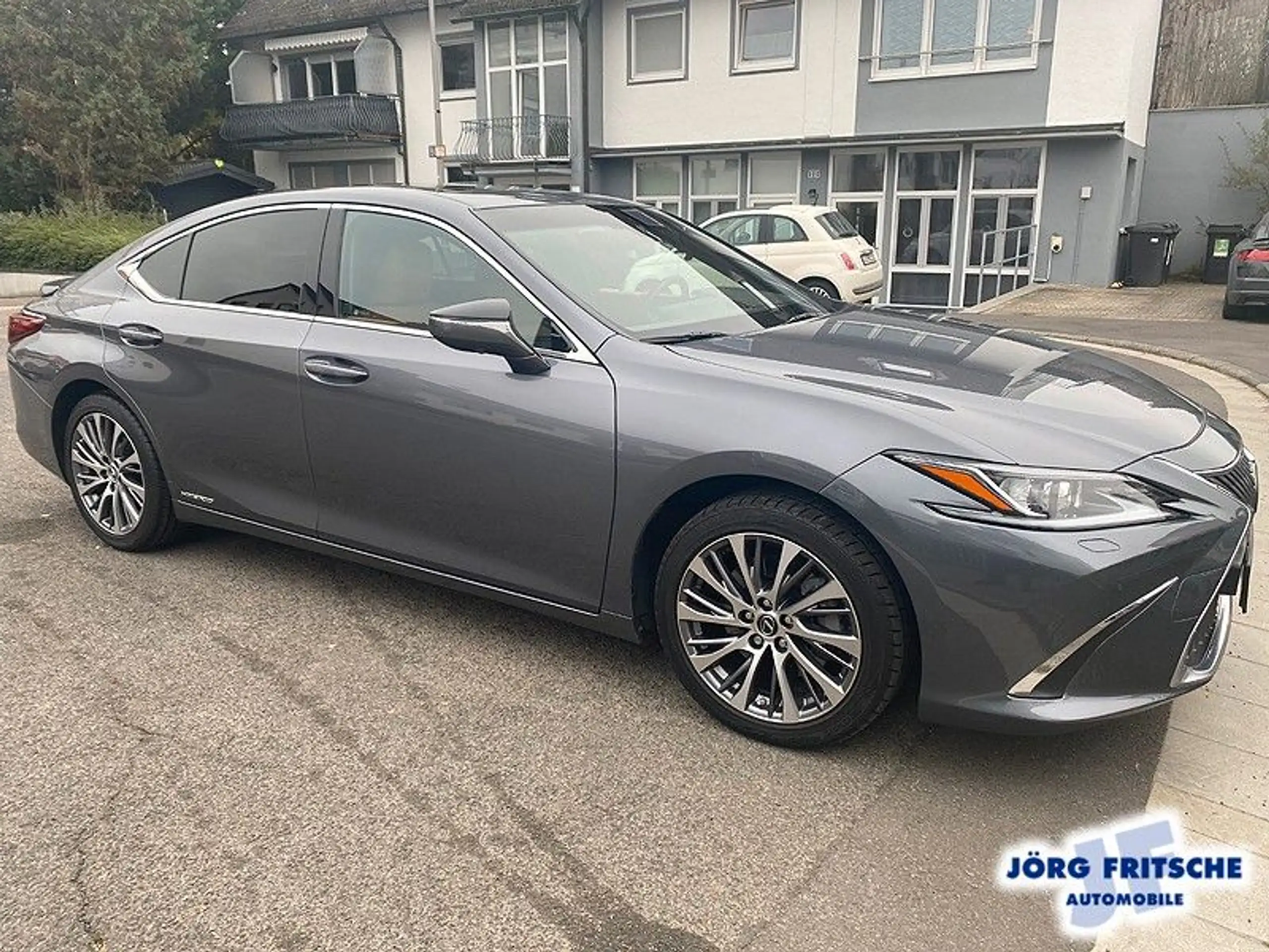 Lexus ES 300 2019