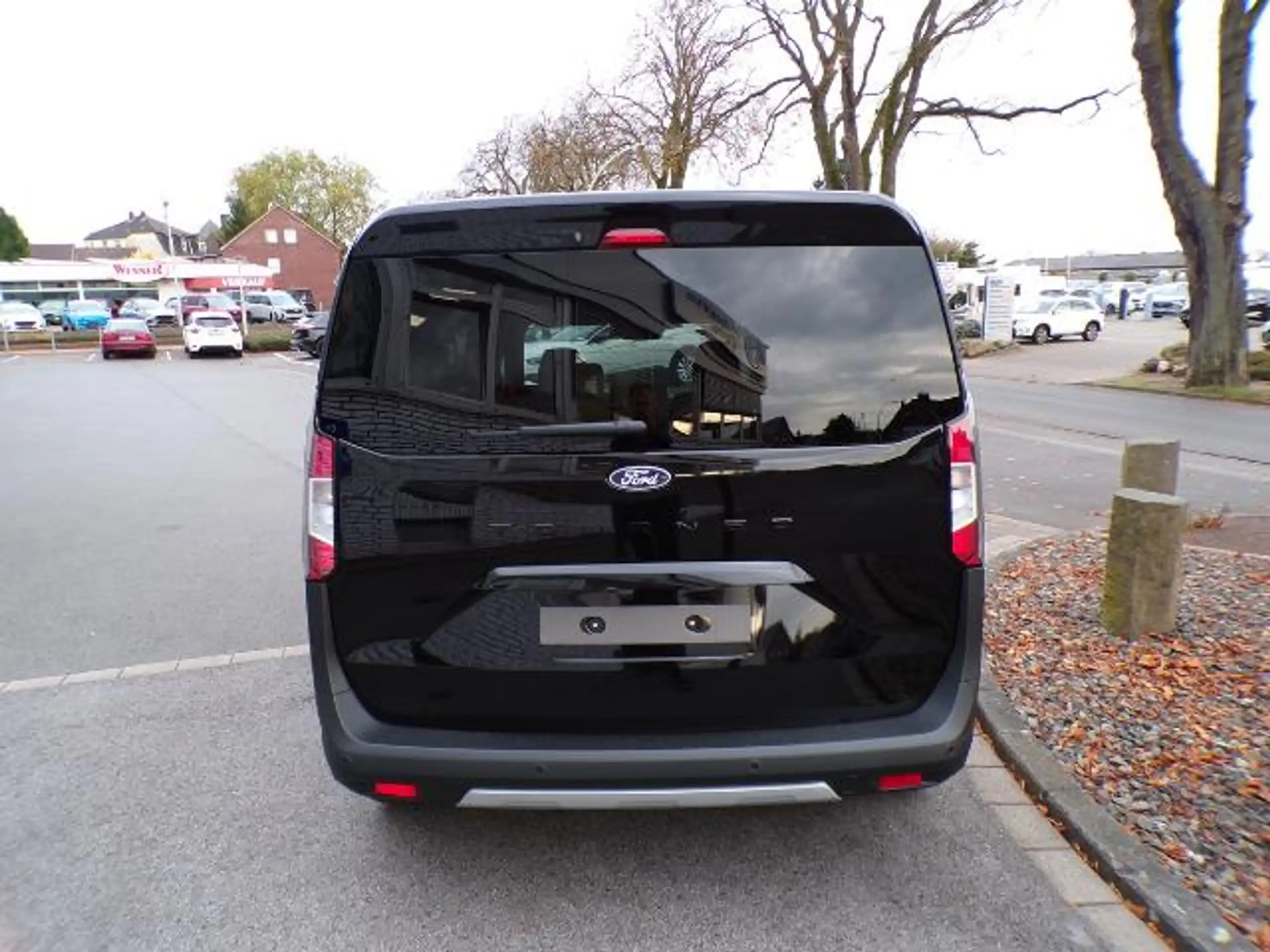 Ford - Tourneo Courier