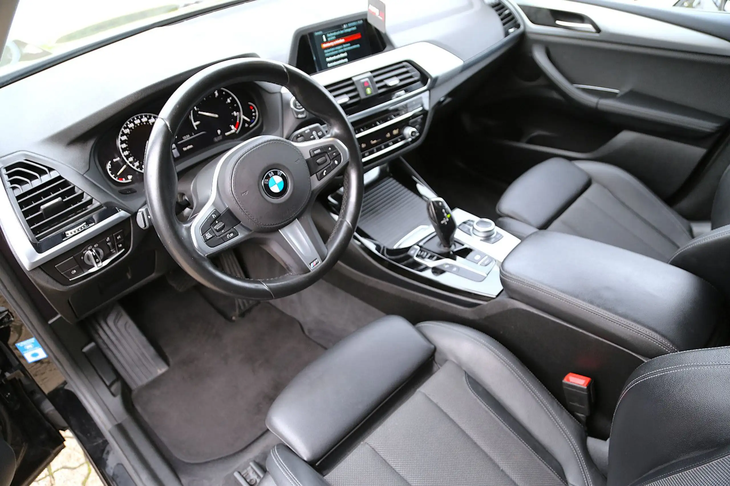 BMW - X3