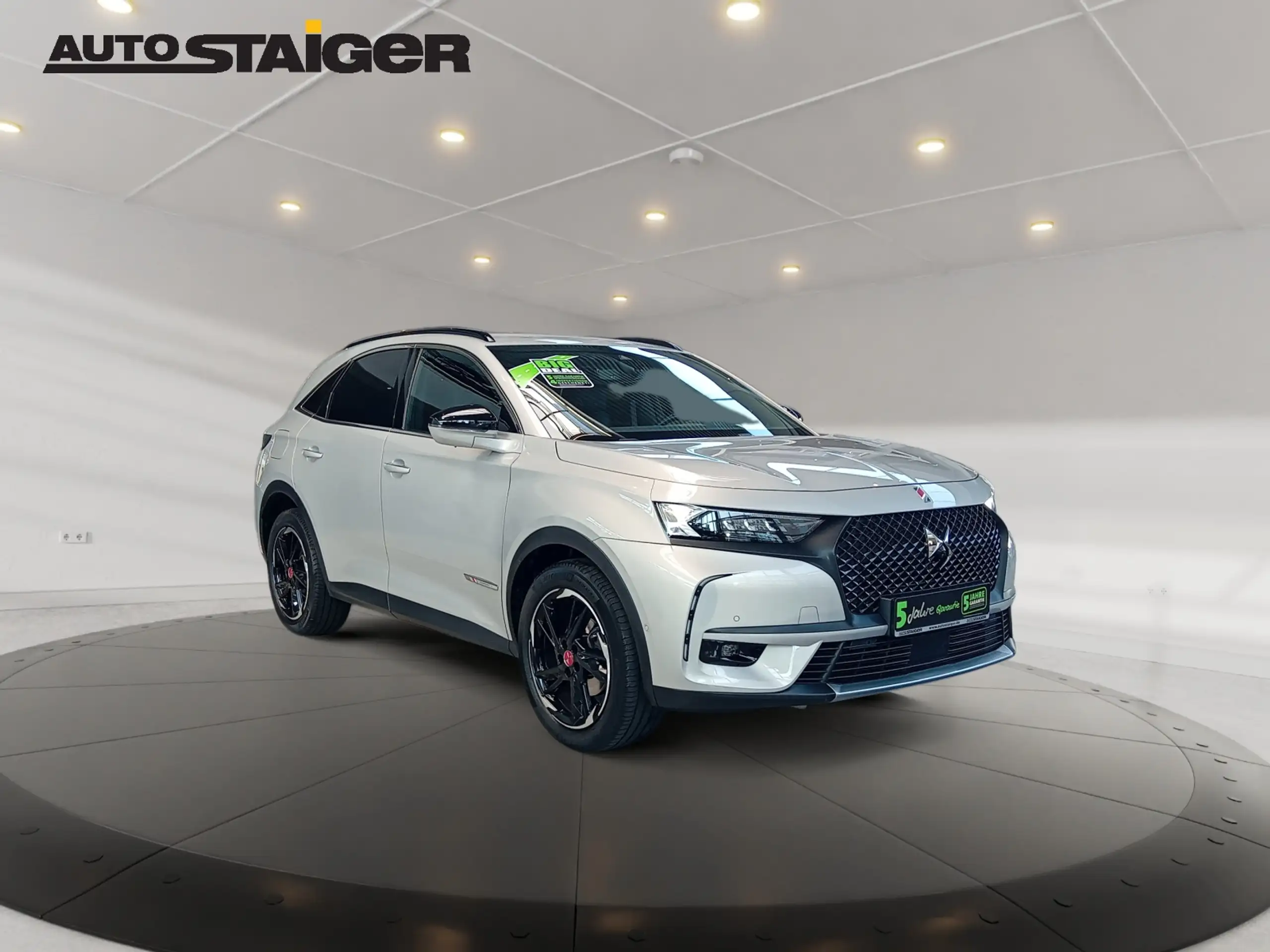 DS Automobiles - DS 7 Crossback