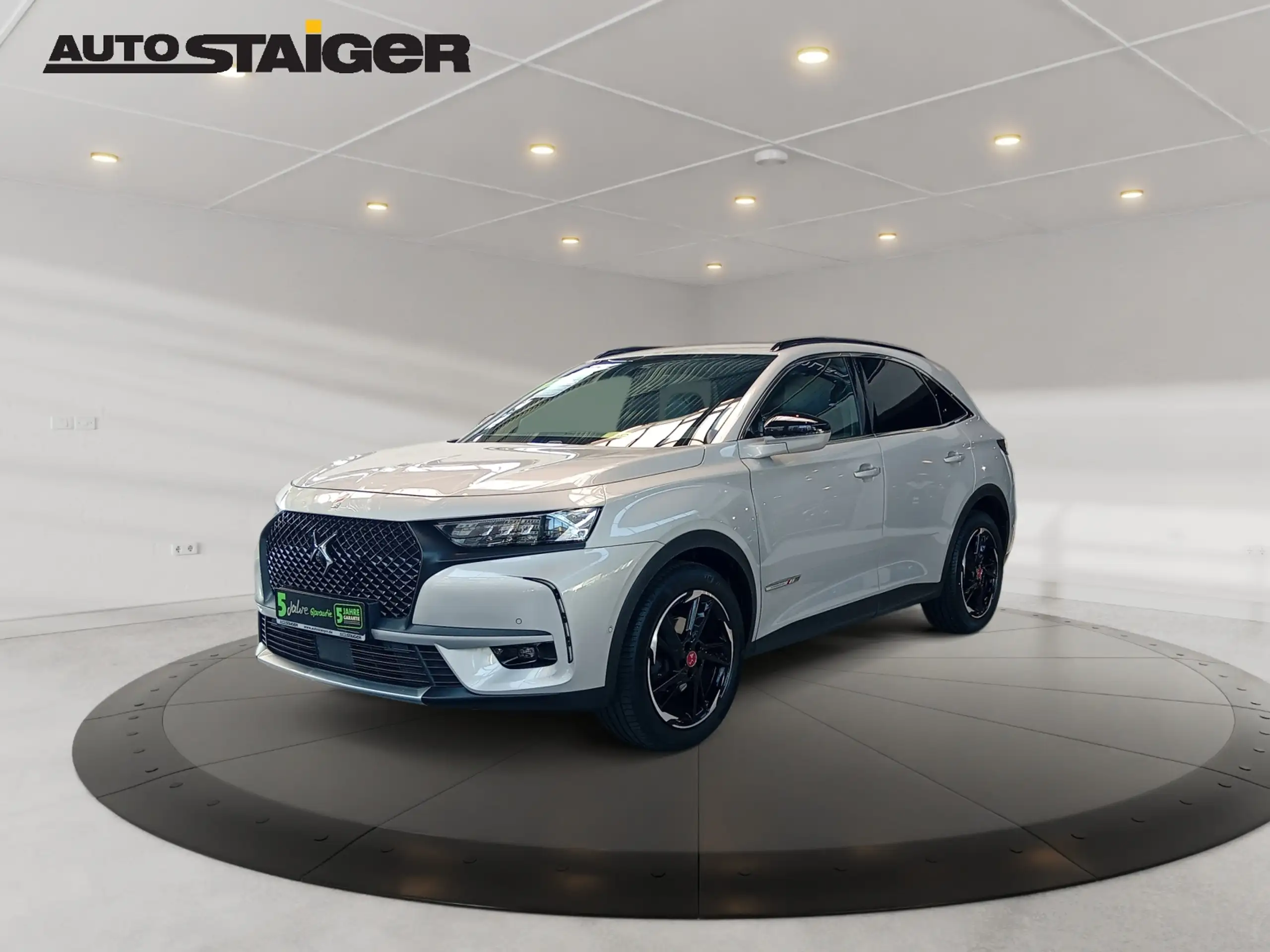 DS Automobiles - DS 7 Crossback