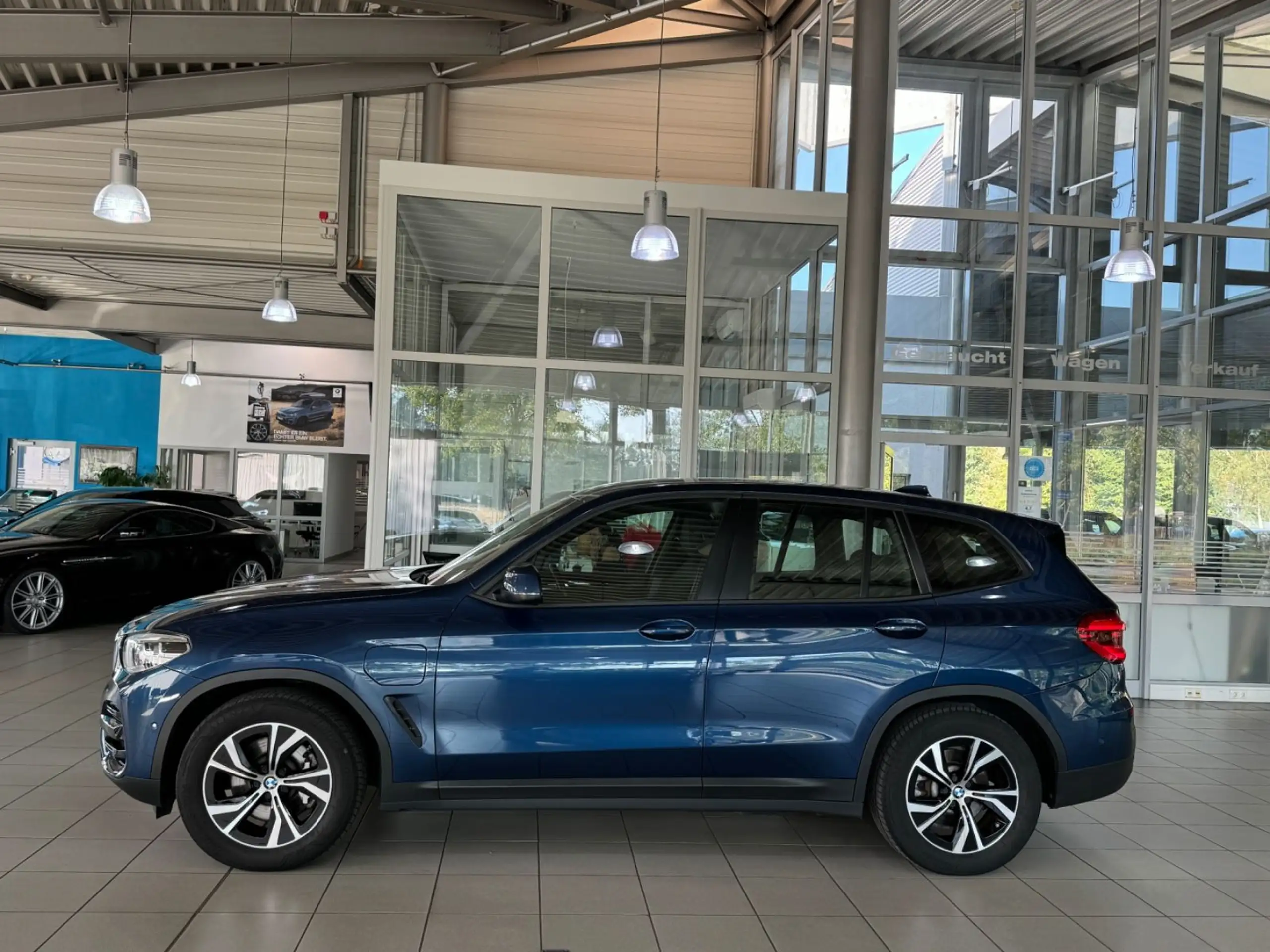 BMW - X3