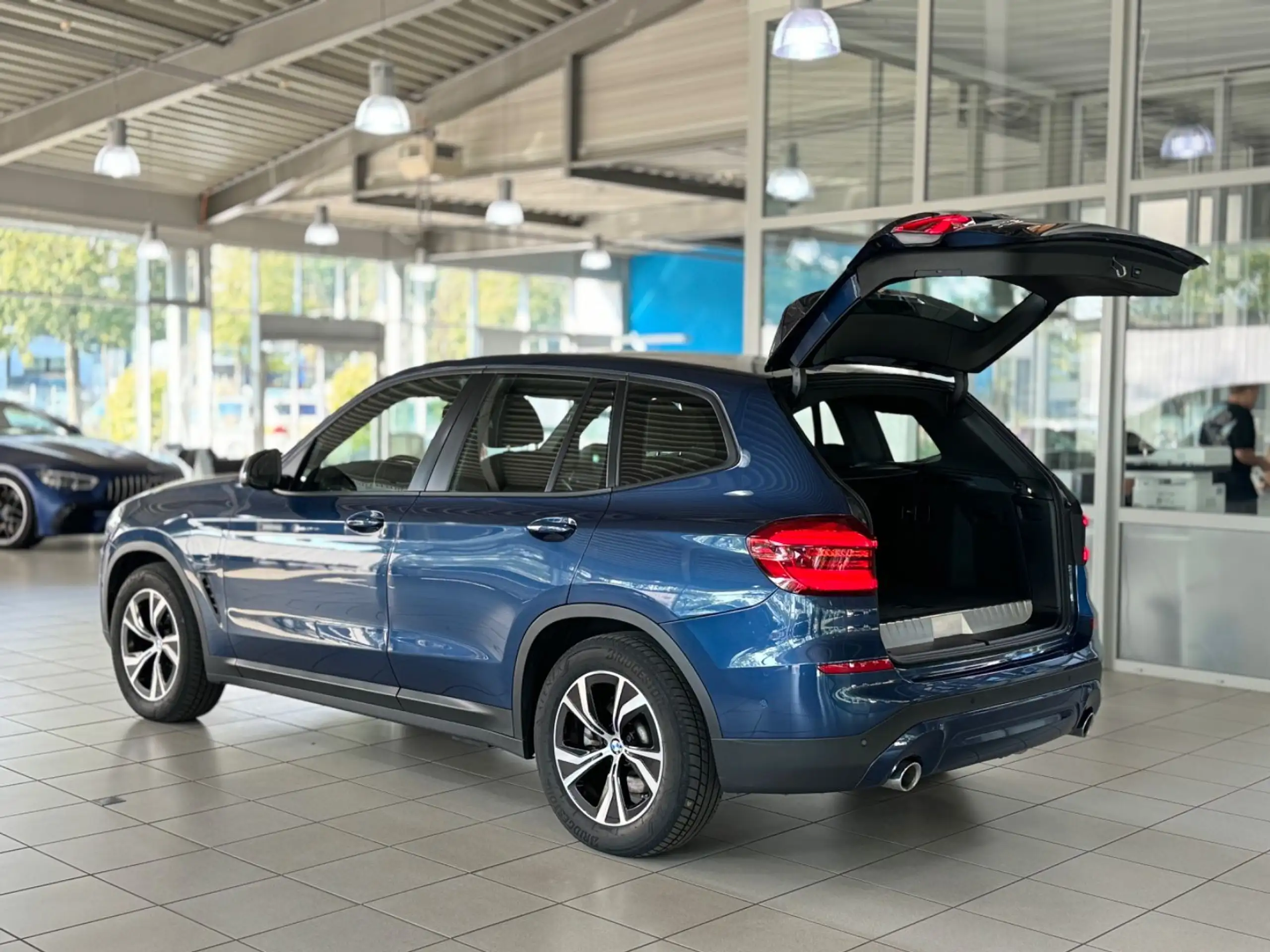 BMW - X3