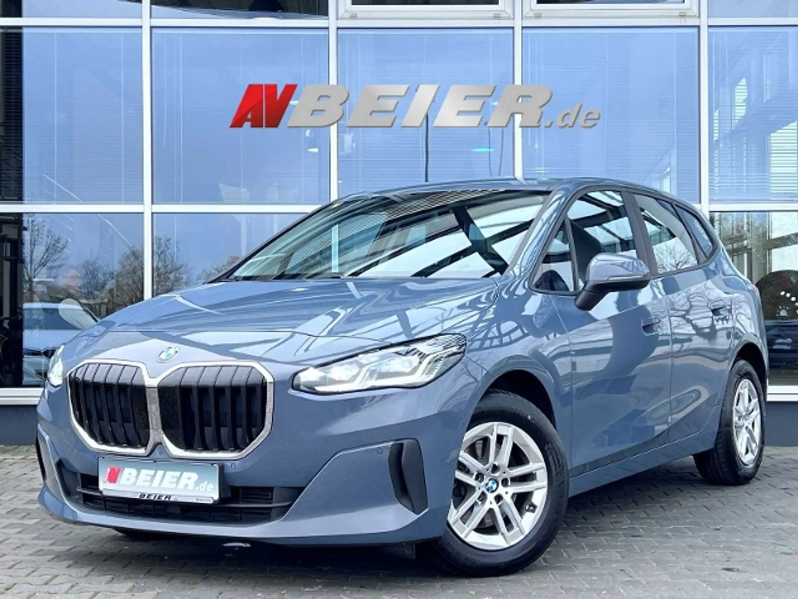 BMW 218 2023