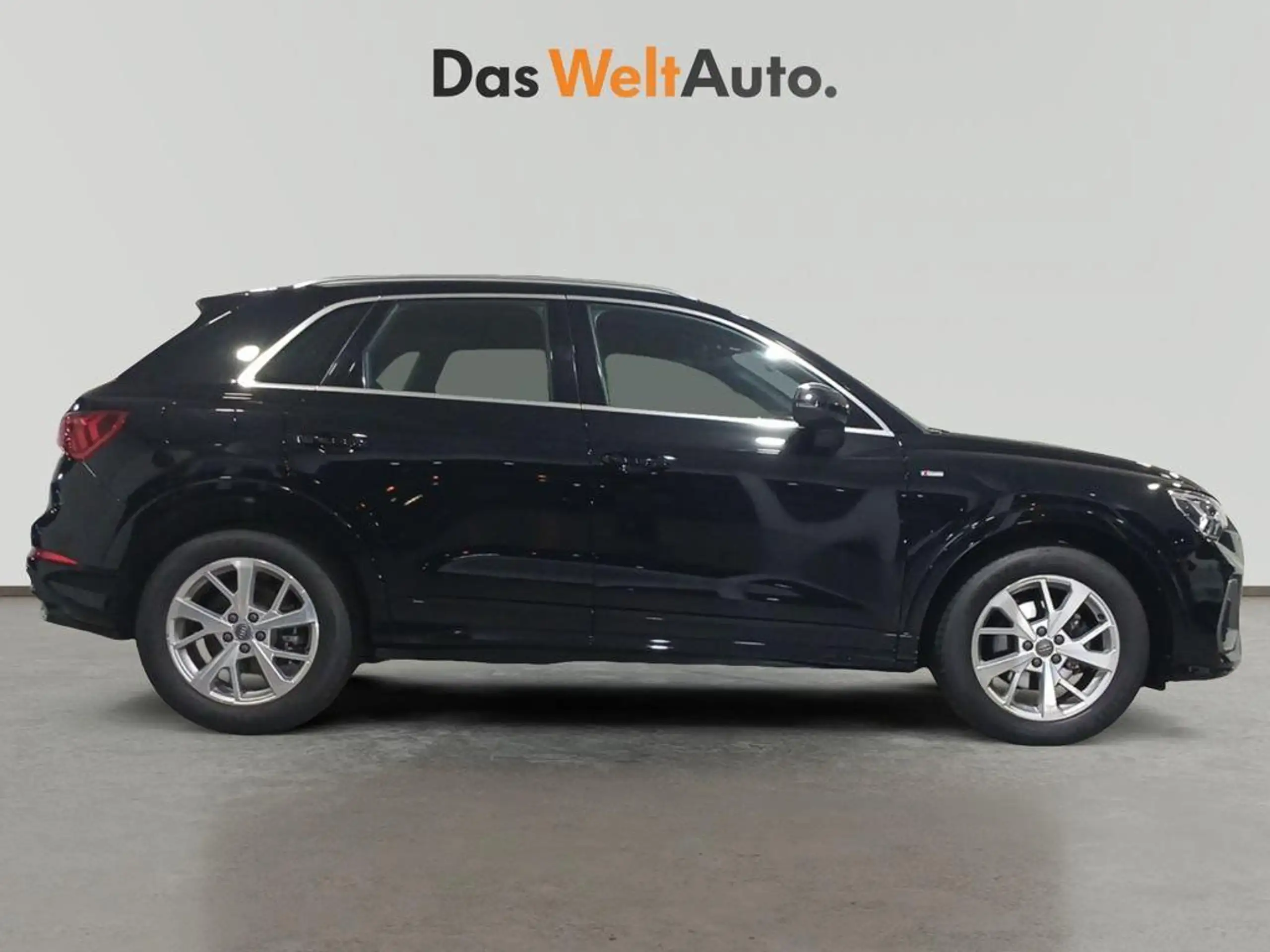 Audi - Q3