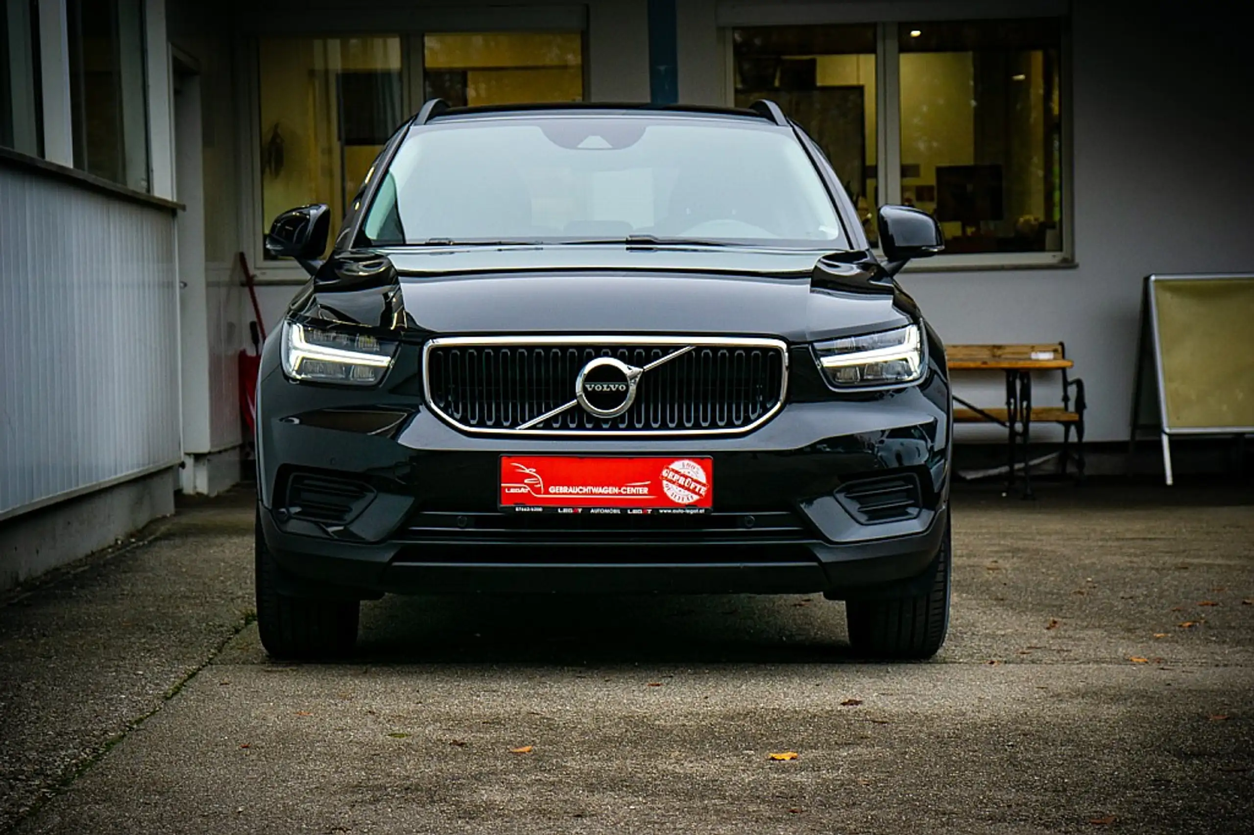 Volvo - XC40