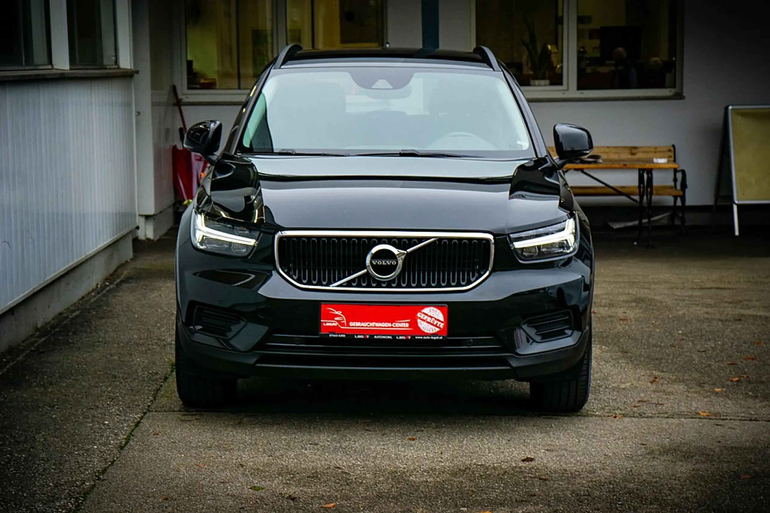 Volvo - XC40