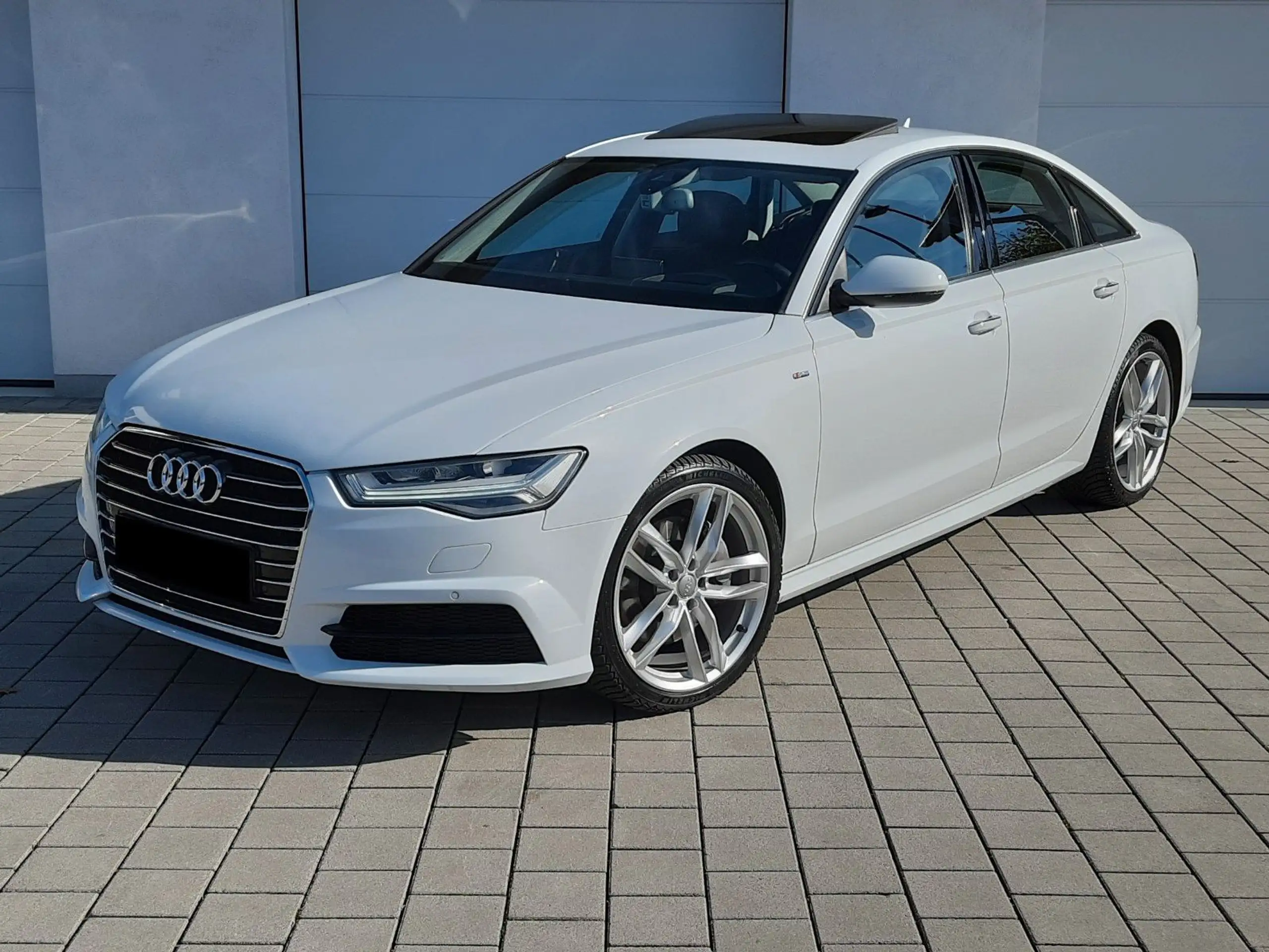 Audi - A6