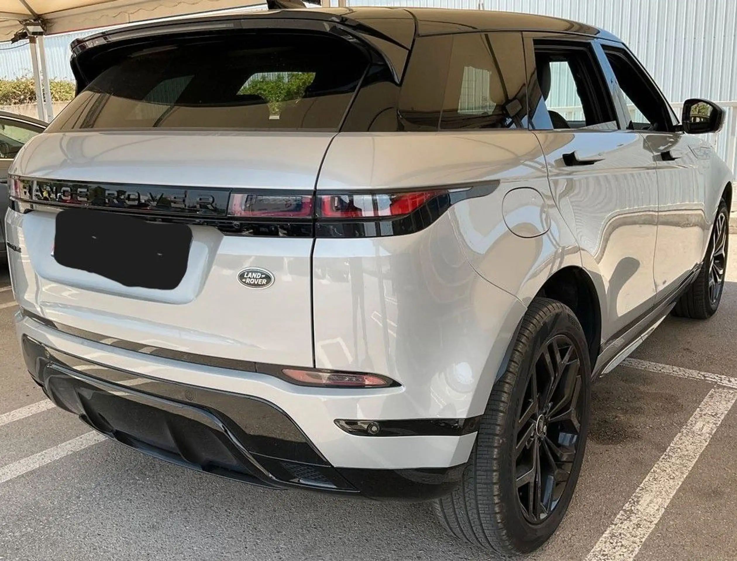 Land Rover - Range Rover Evoque