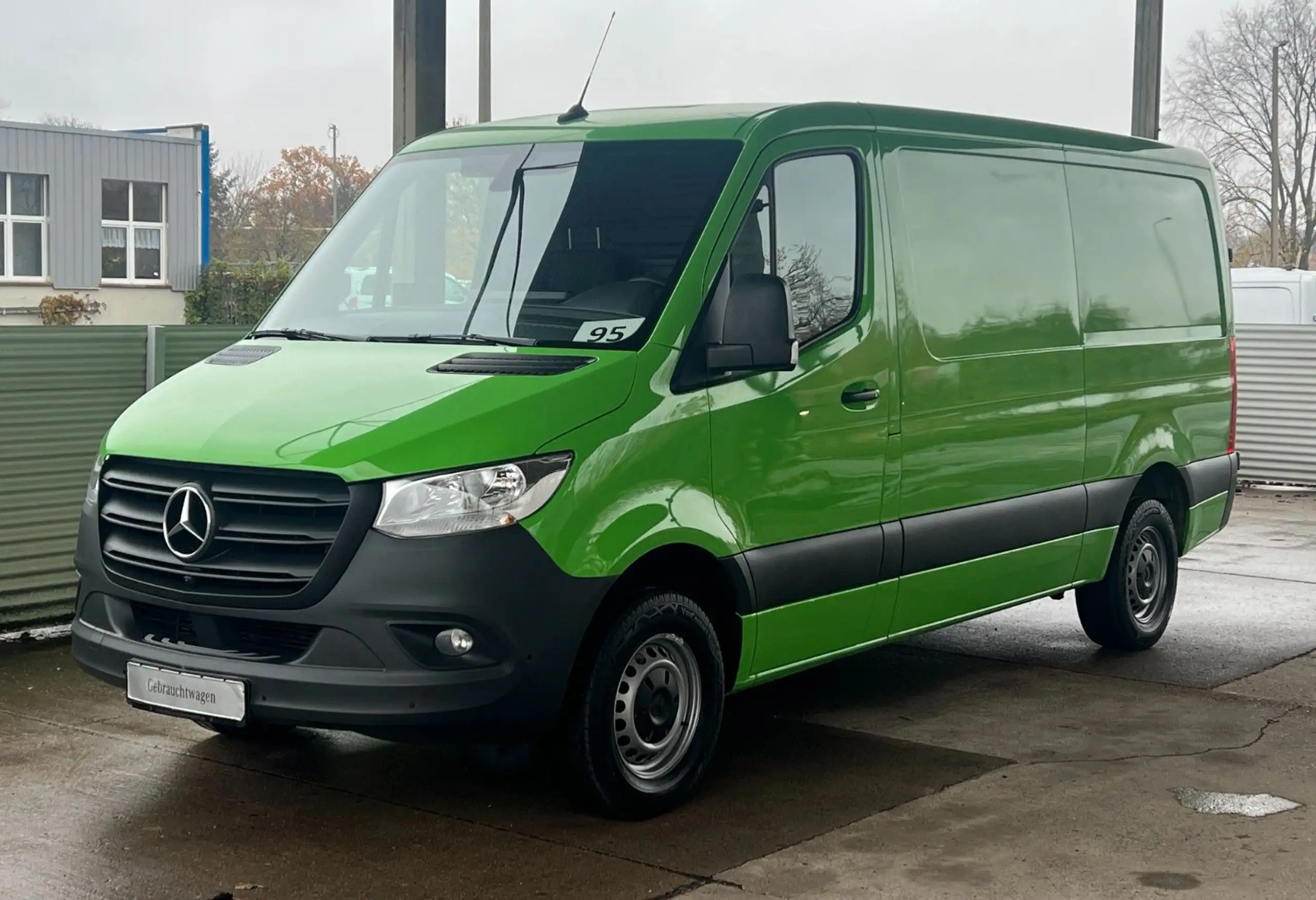 Mercedes-Benz - Sprinter