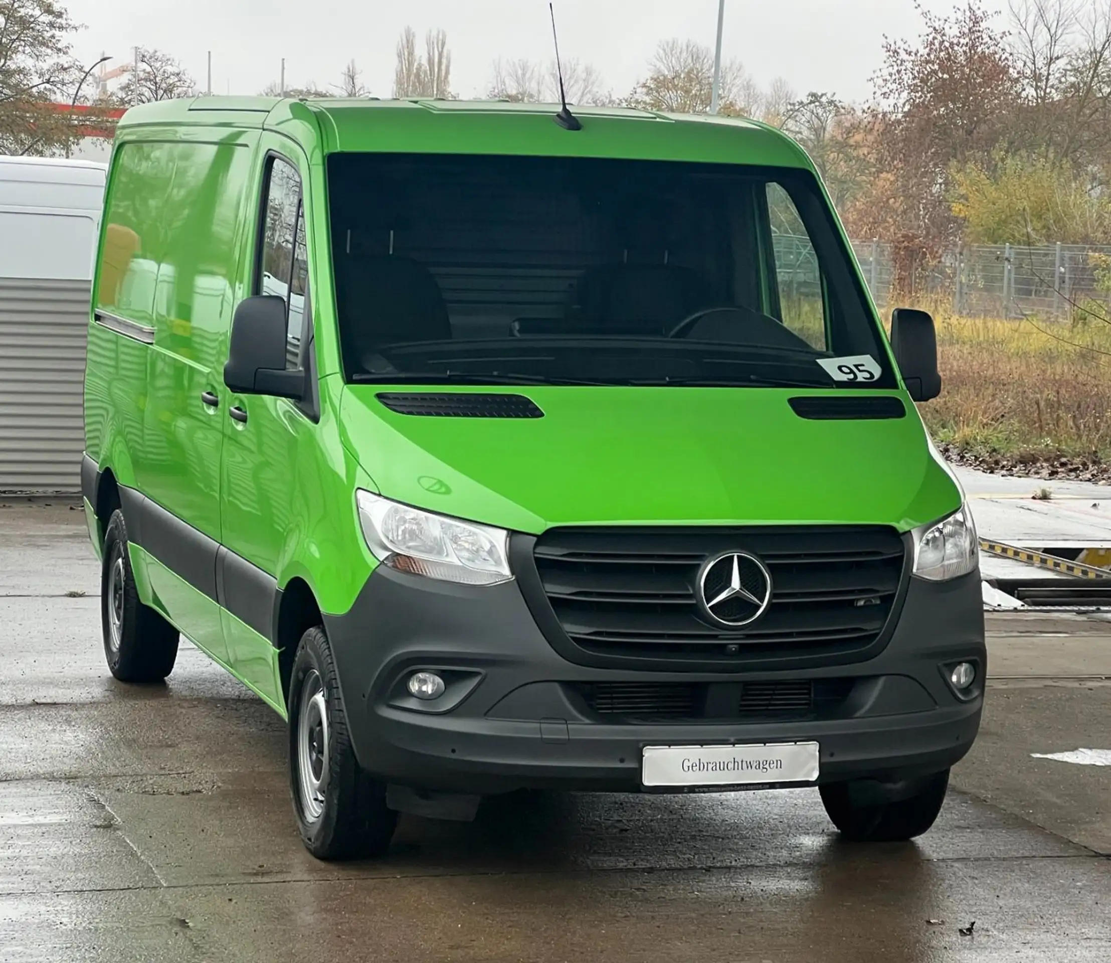 Mercedes-Benz - Sprinter