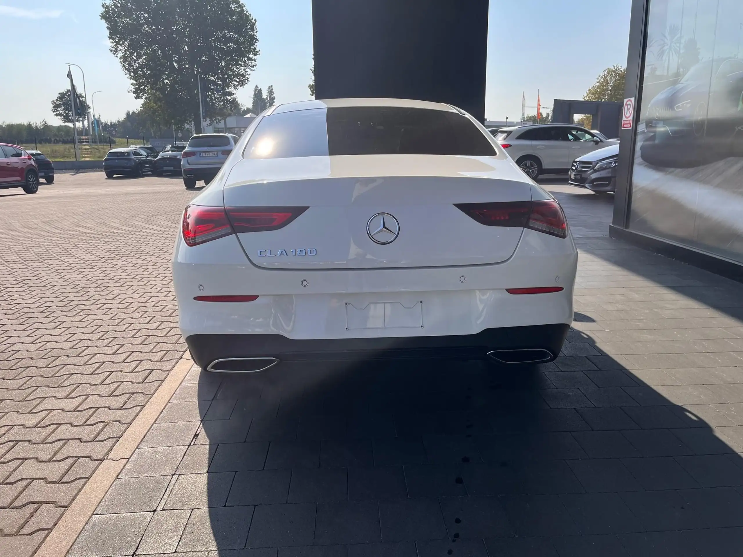 Mercedes-Benz - CLA 180