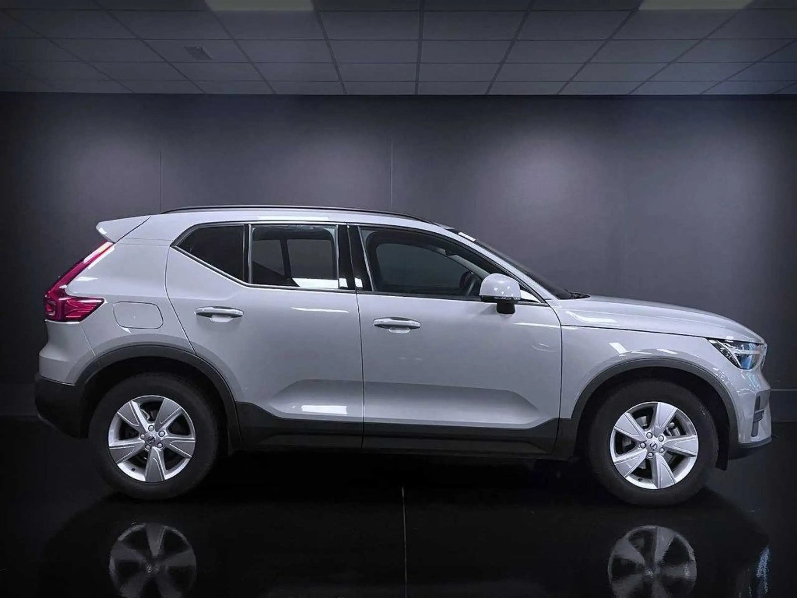 Volvo - XC40