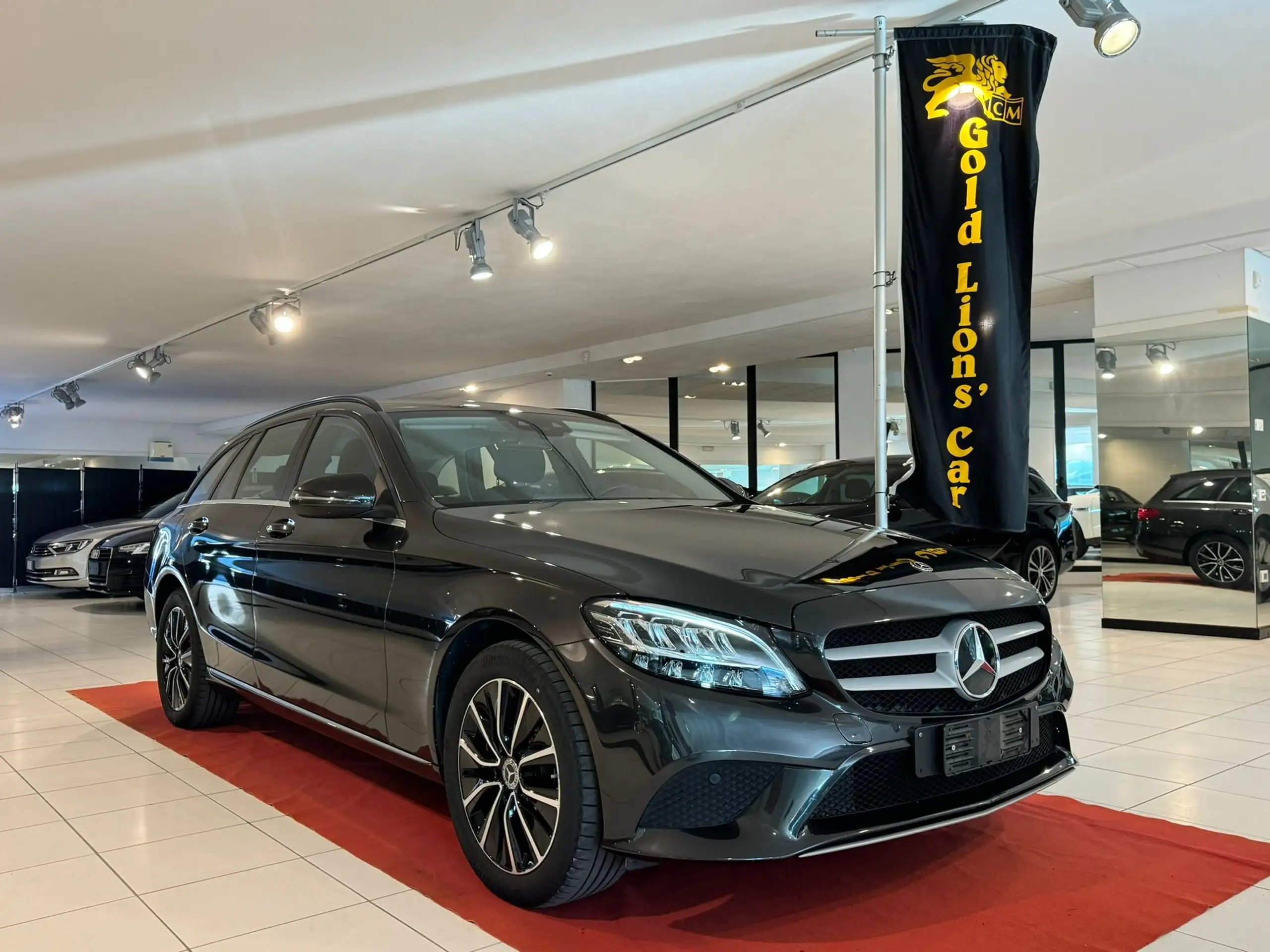 Mercedes-Benz - C 220