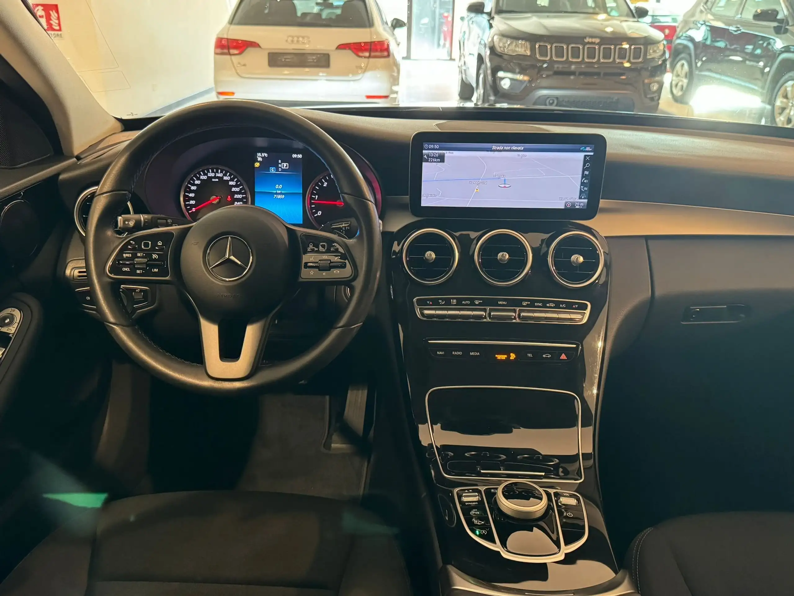 Mercedes-Benz - C 220