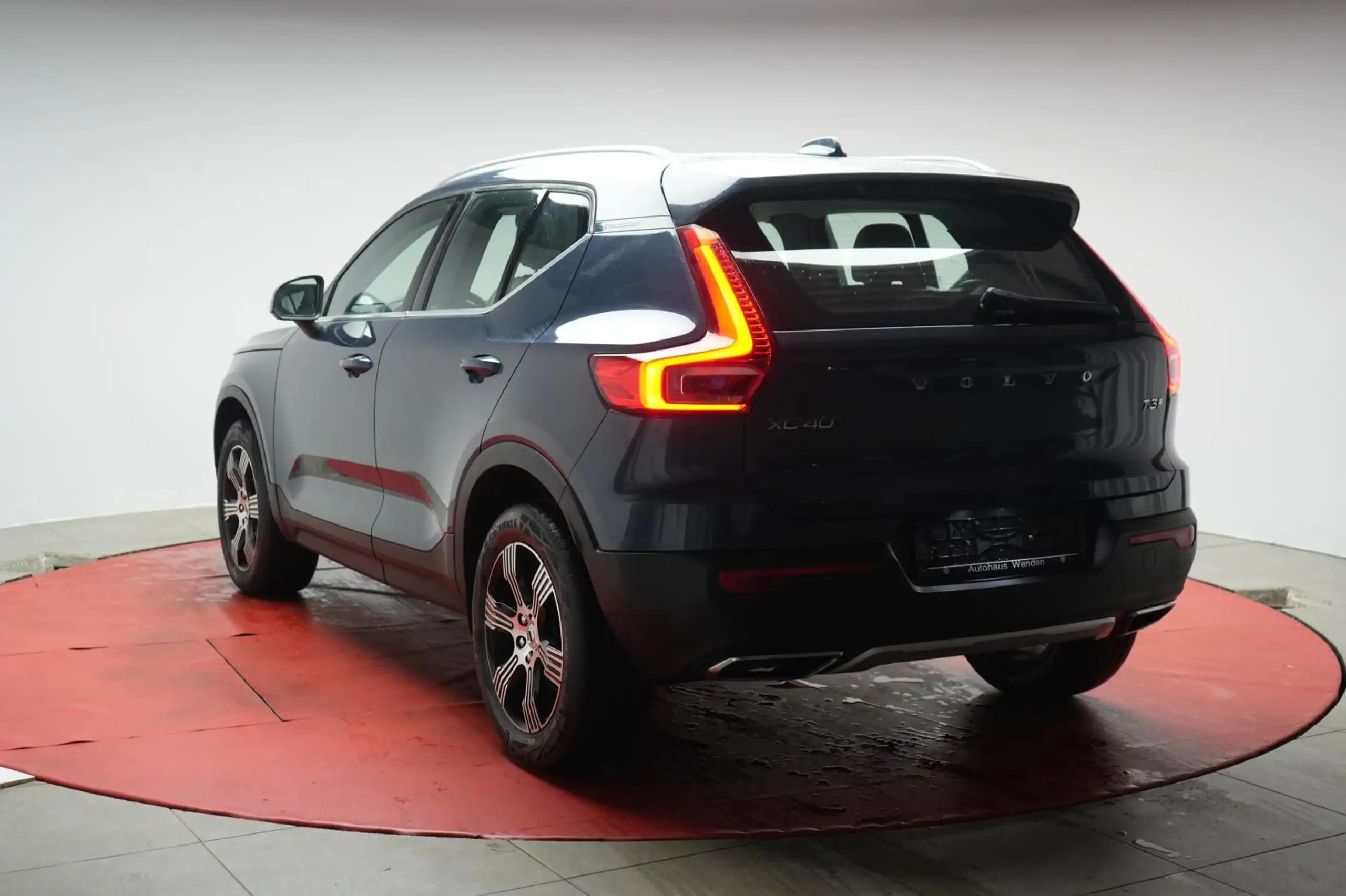 Volvo - XC40