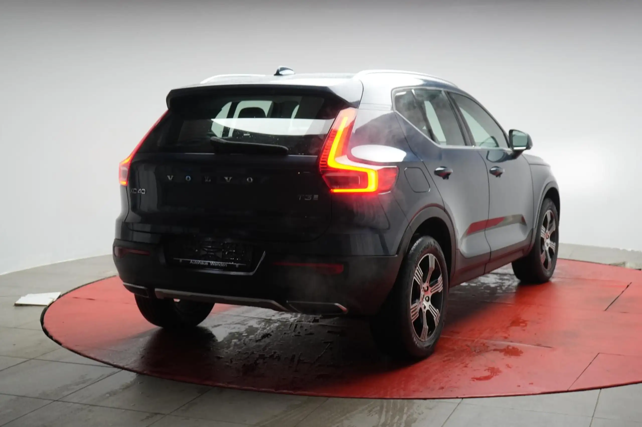 Volvo - XC40