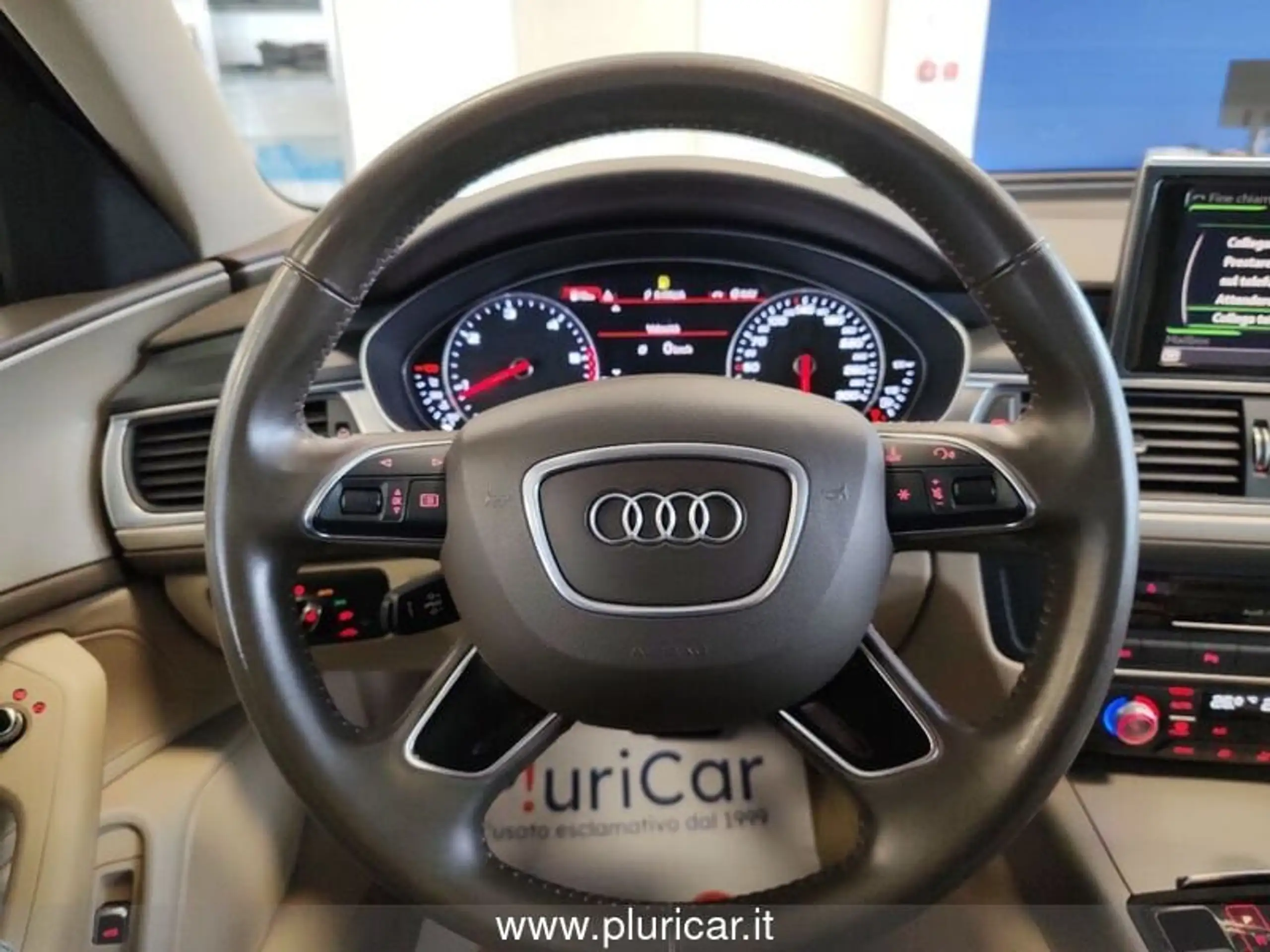 Audi - A6