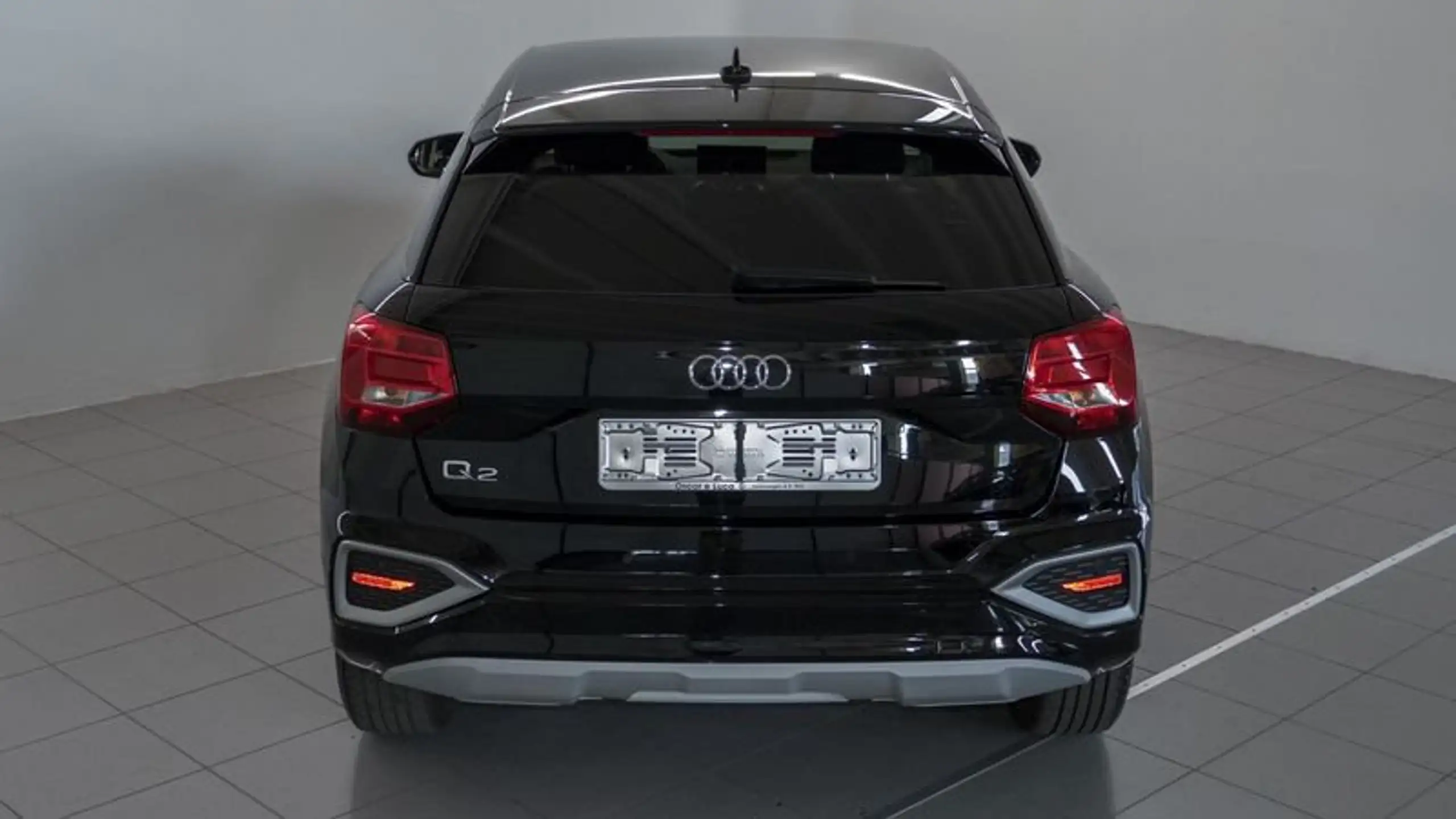 Audi - Q2