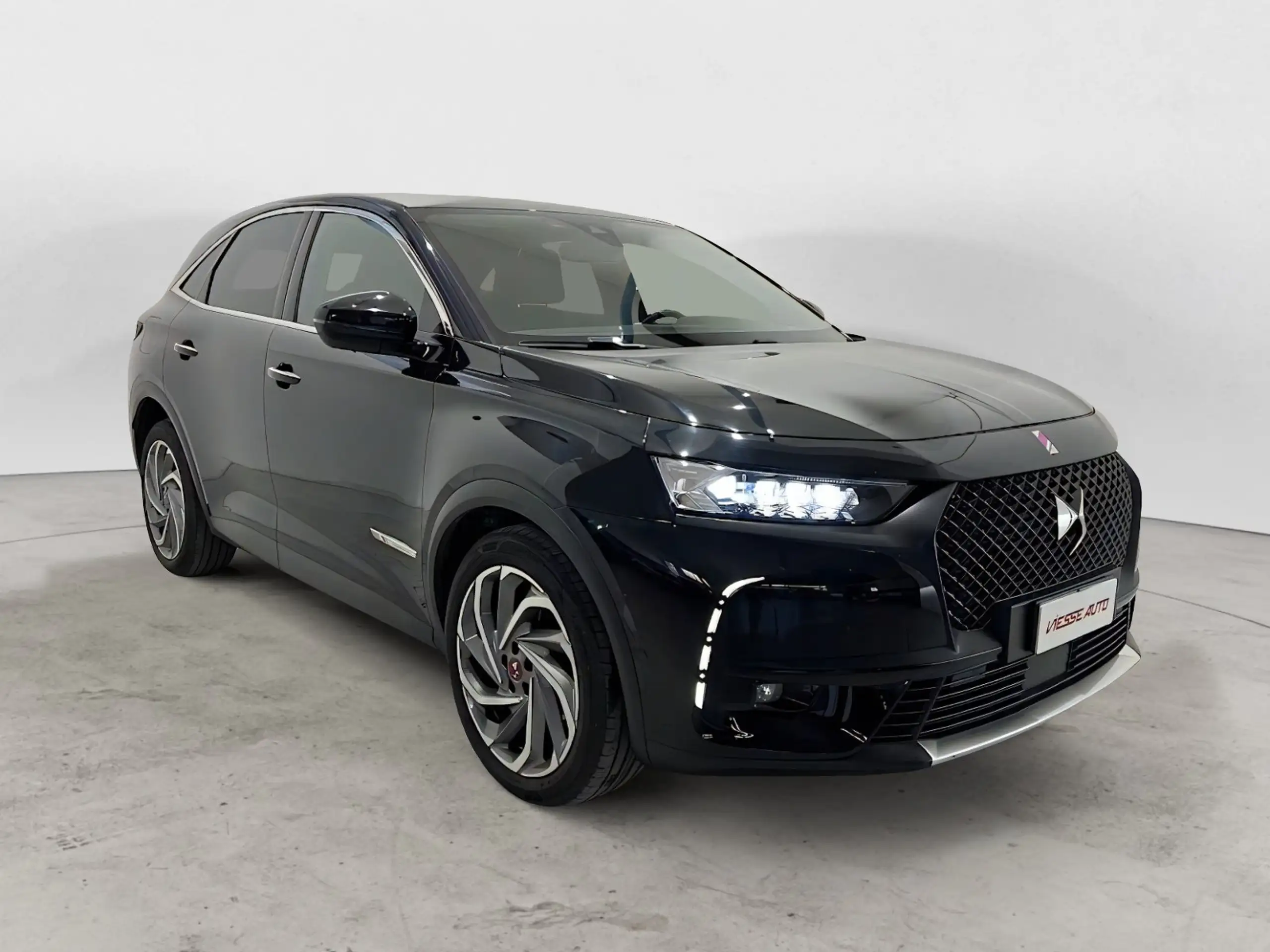 DS Automobiles - DS 7 Crossback