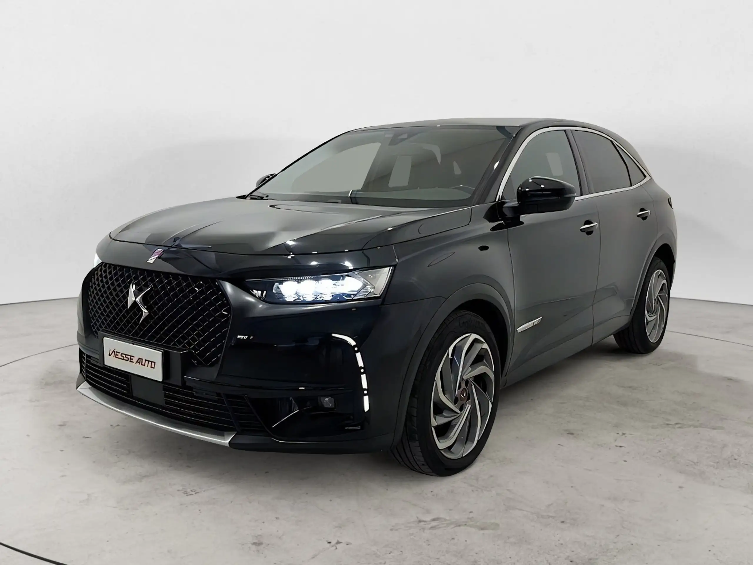 DS Automobiles - DS 7 Crossback