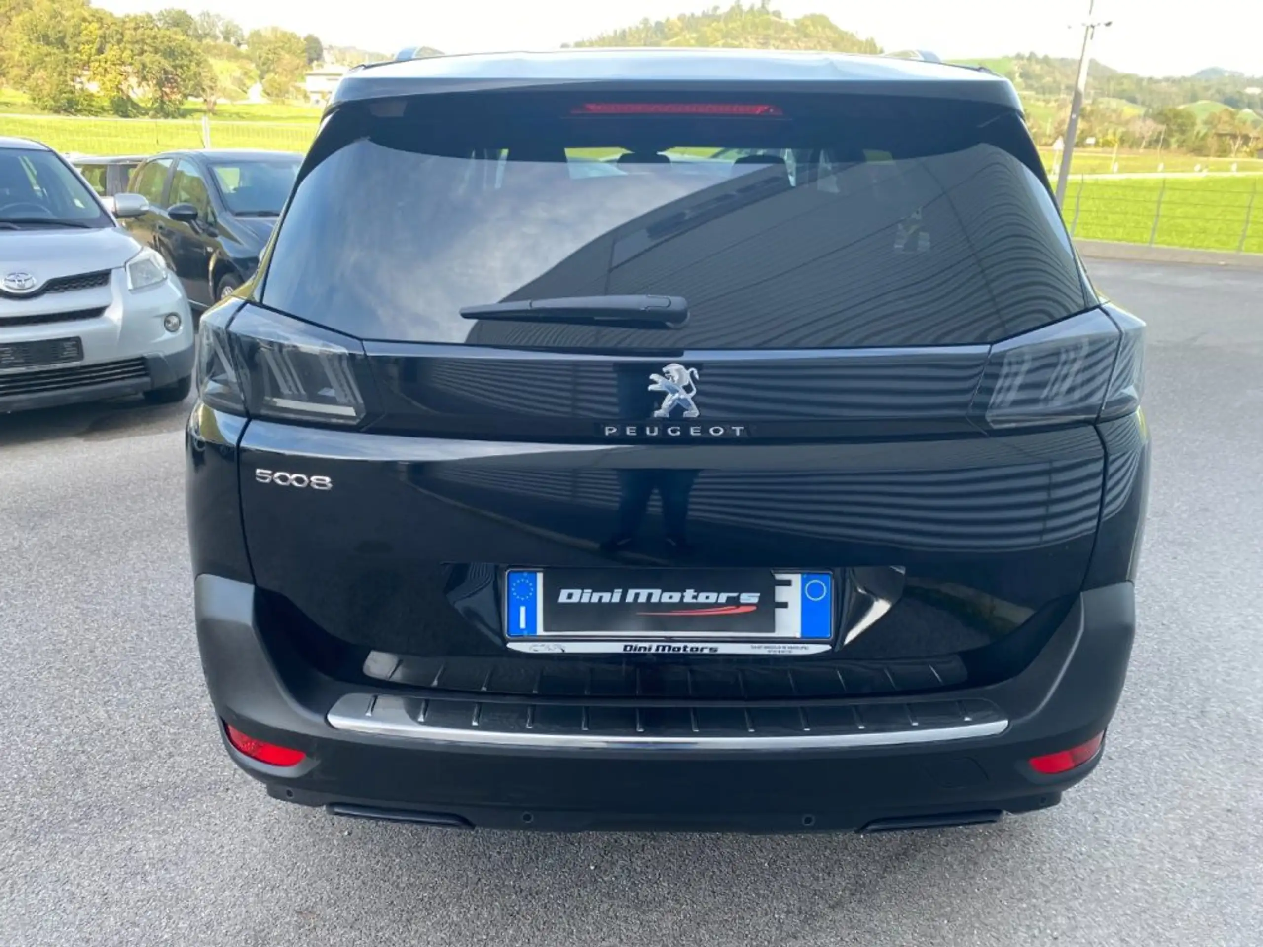 Peugeot - 5008