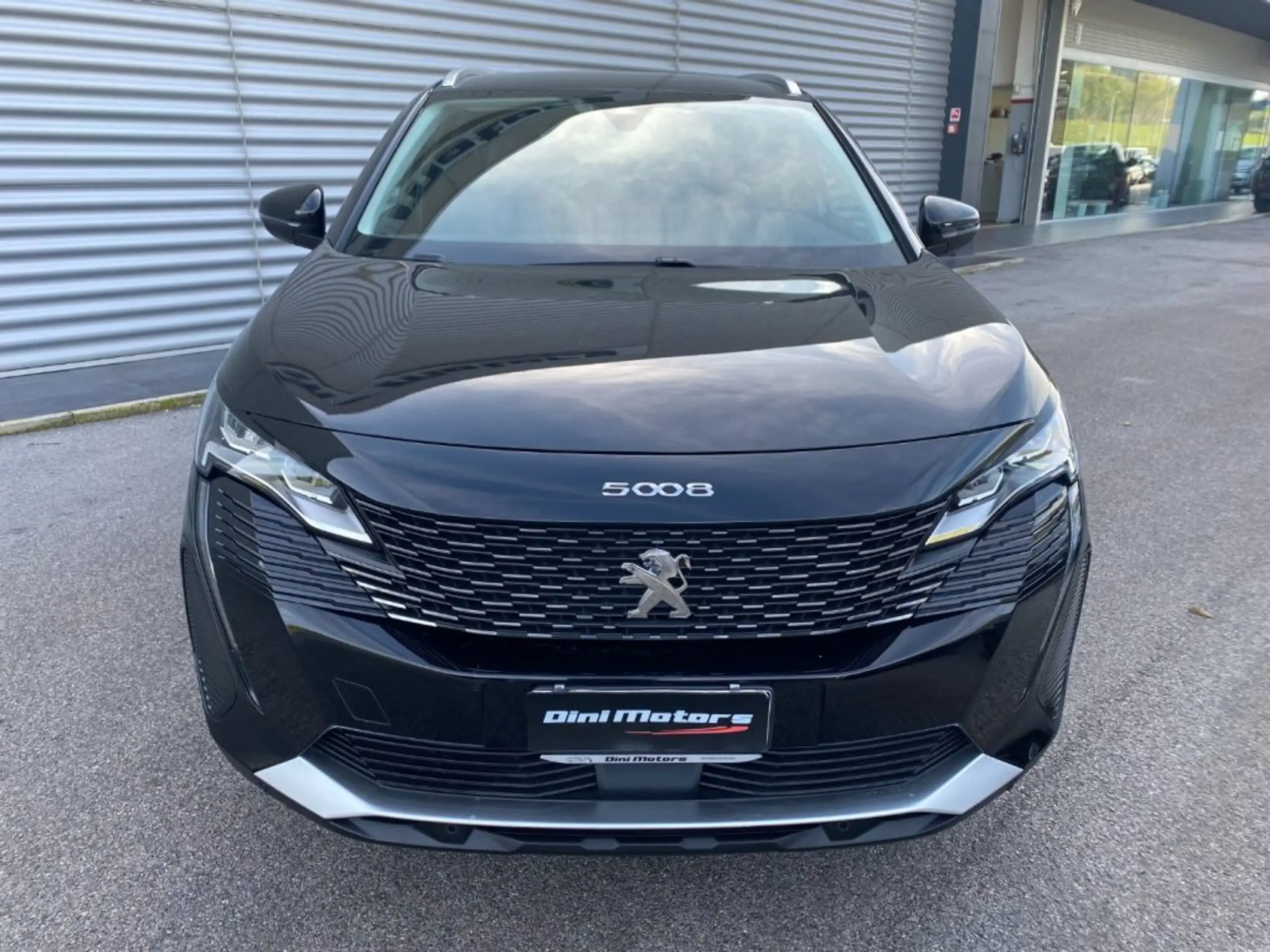 Peugeot - 5008