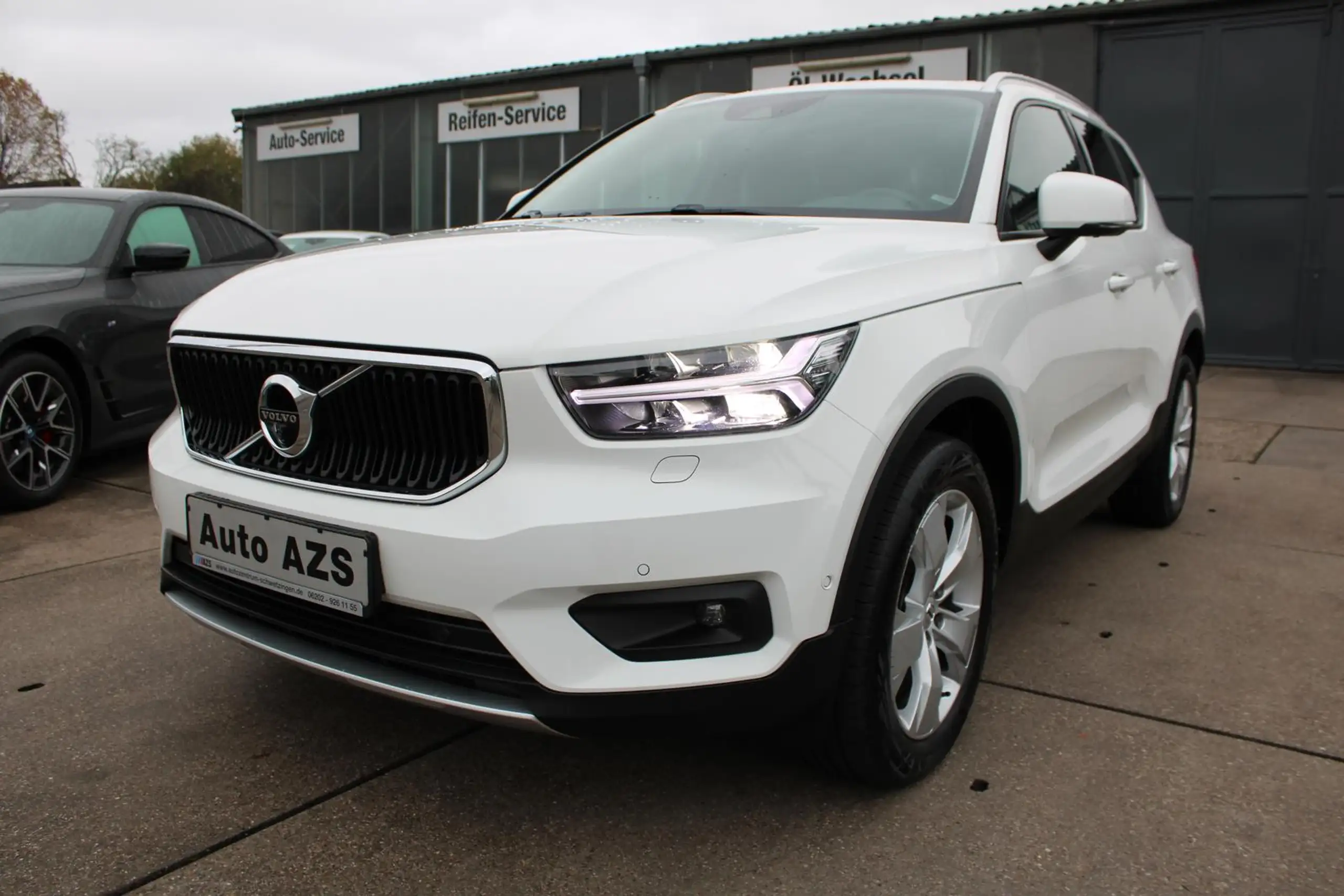 Volvo - XC40