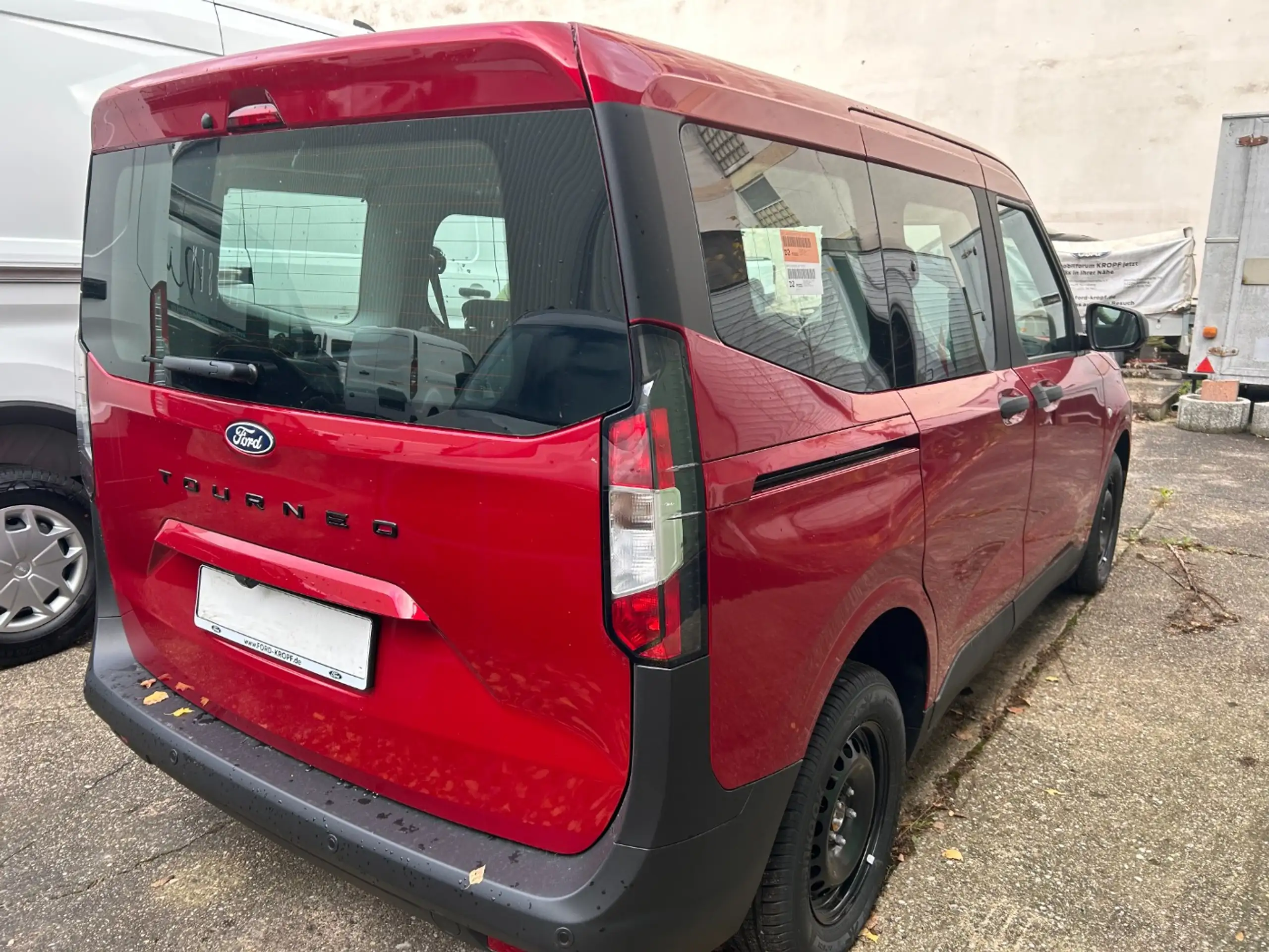 Ford - Tourneo Courier