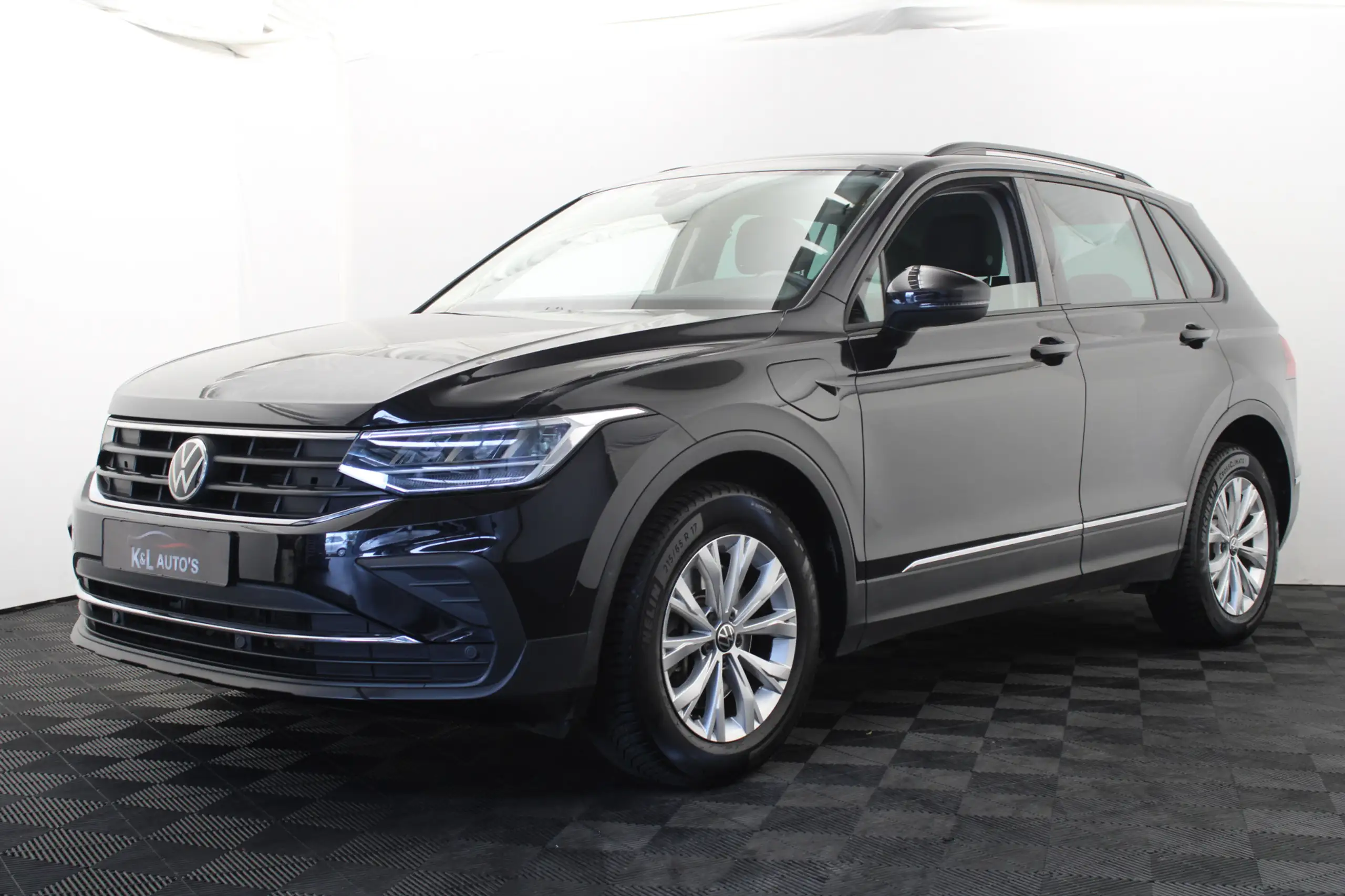 Volkswagen - Tiguan