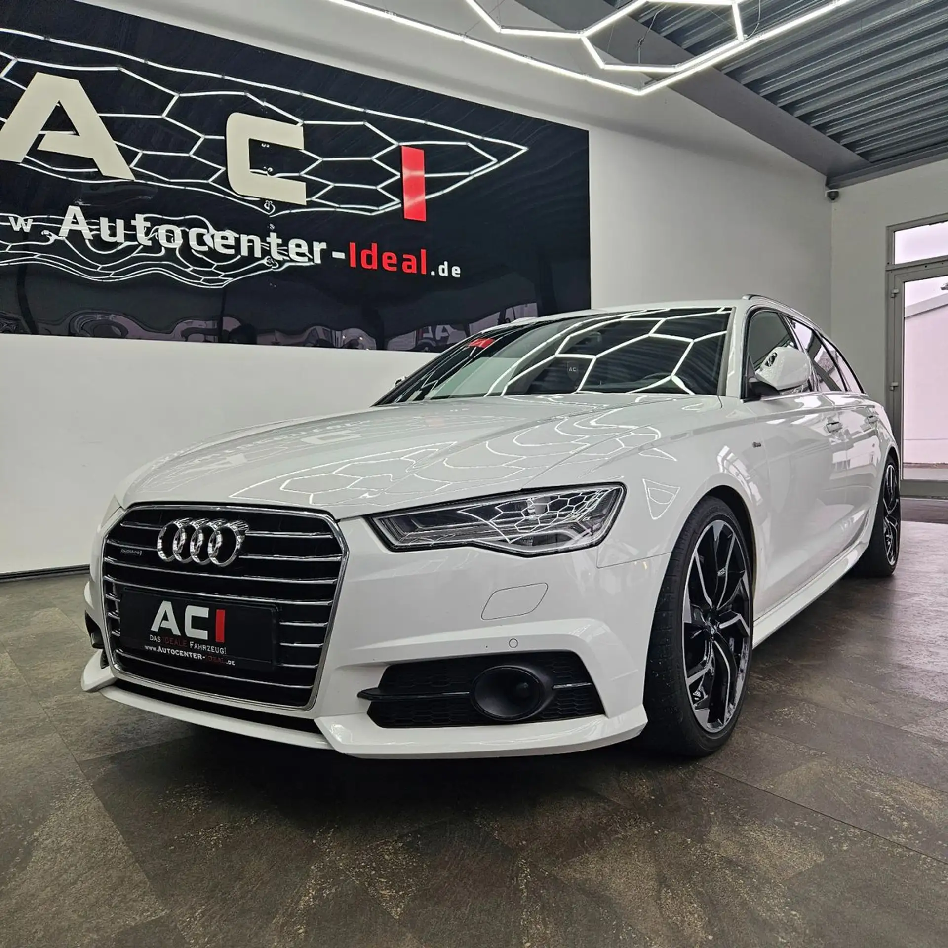 Audi - A6