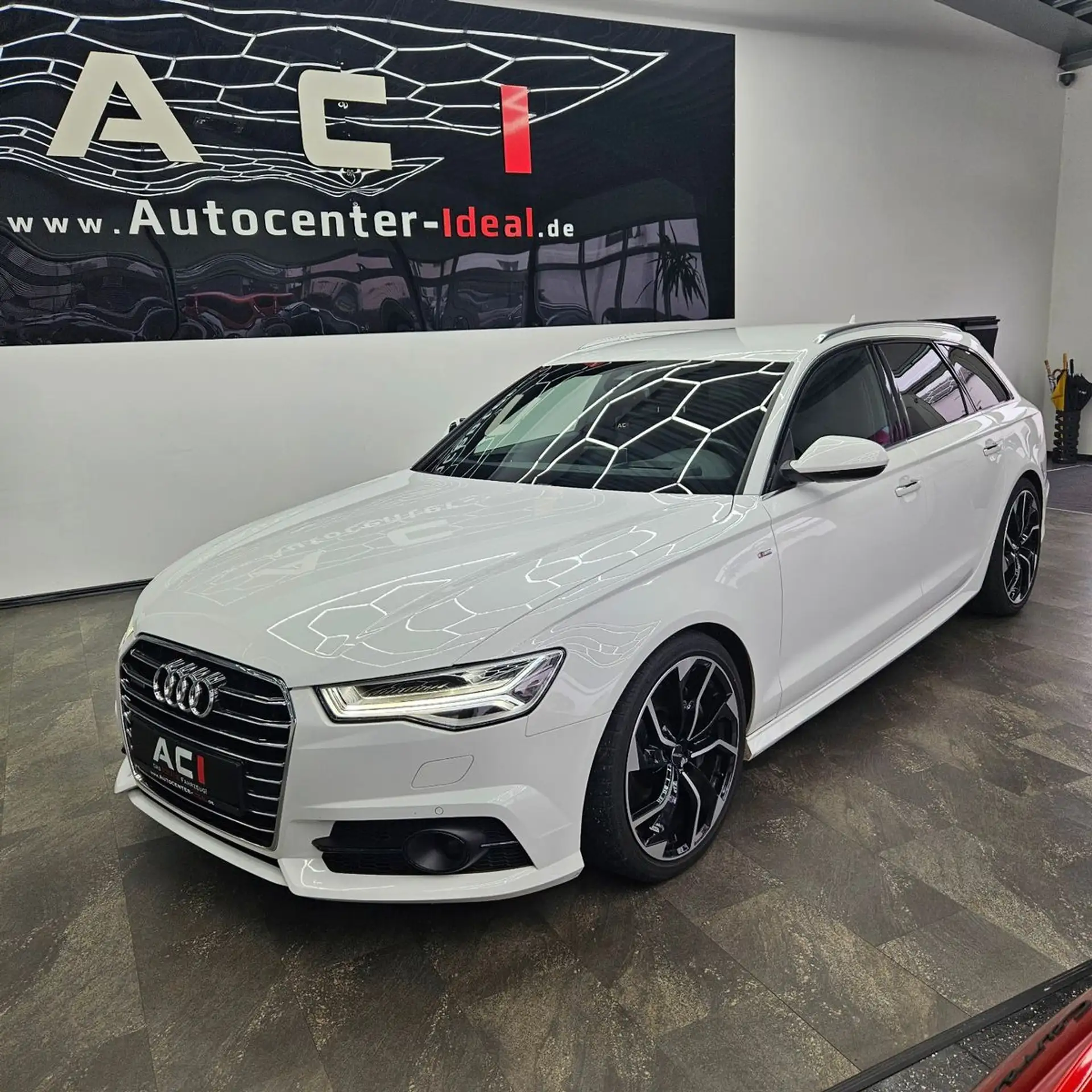 Audi - A6