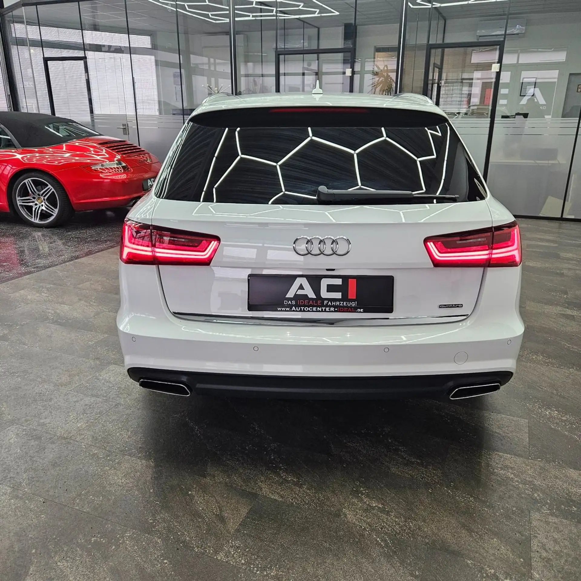 Audi - A6