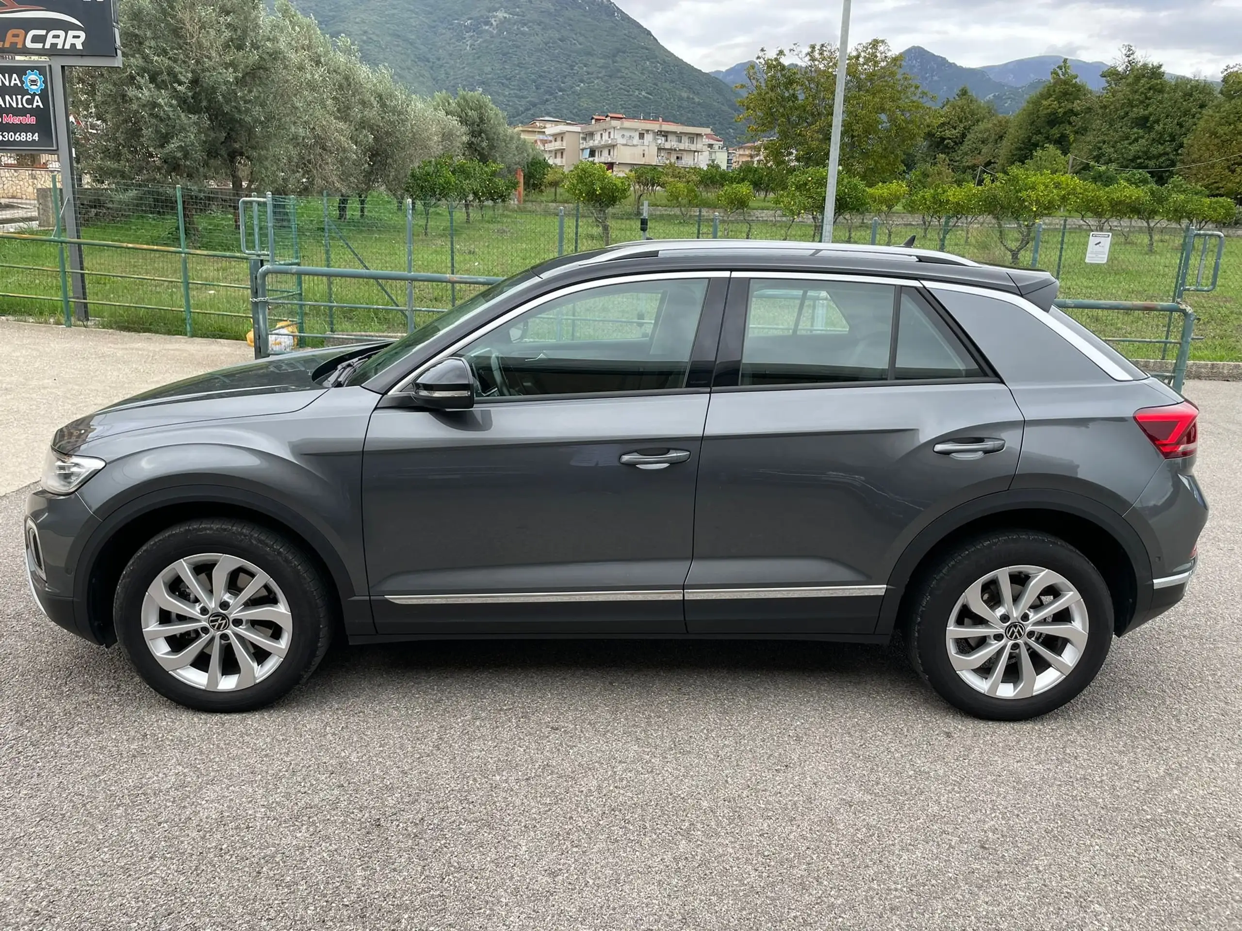 Volkswagen - T-Roc