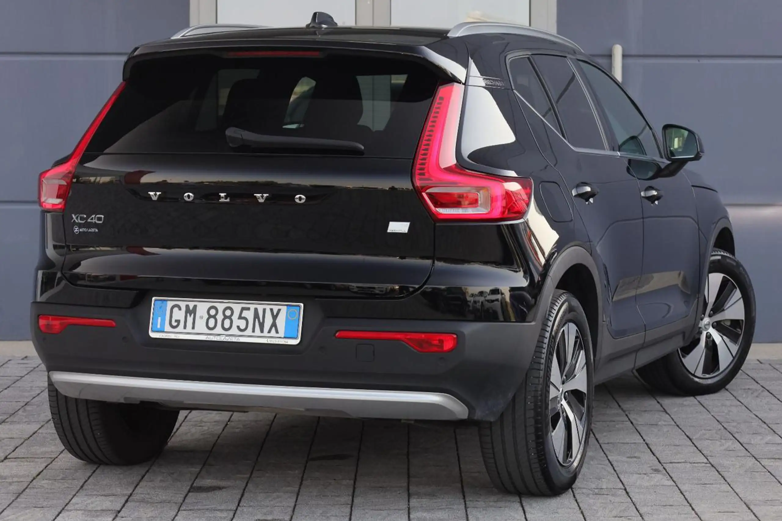 Volvo - XC40