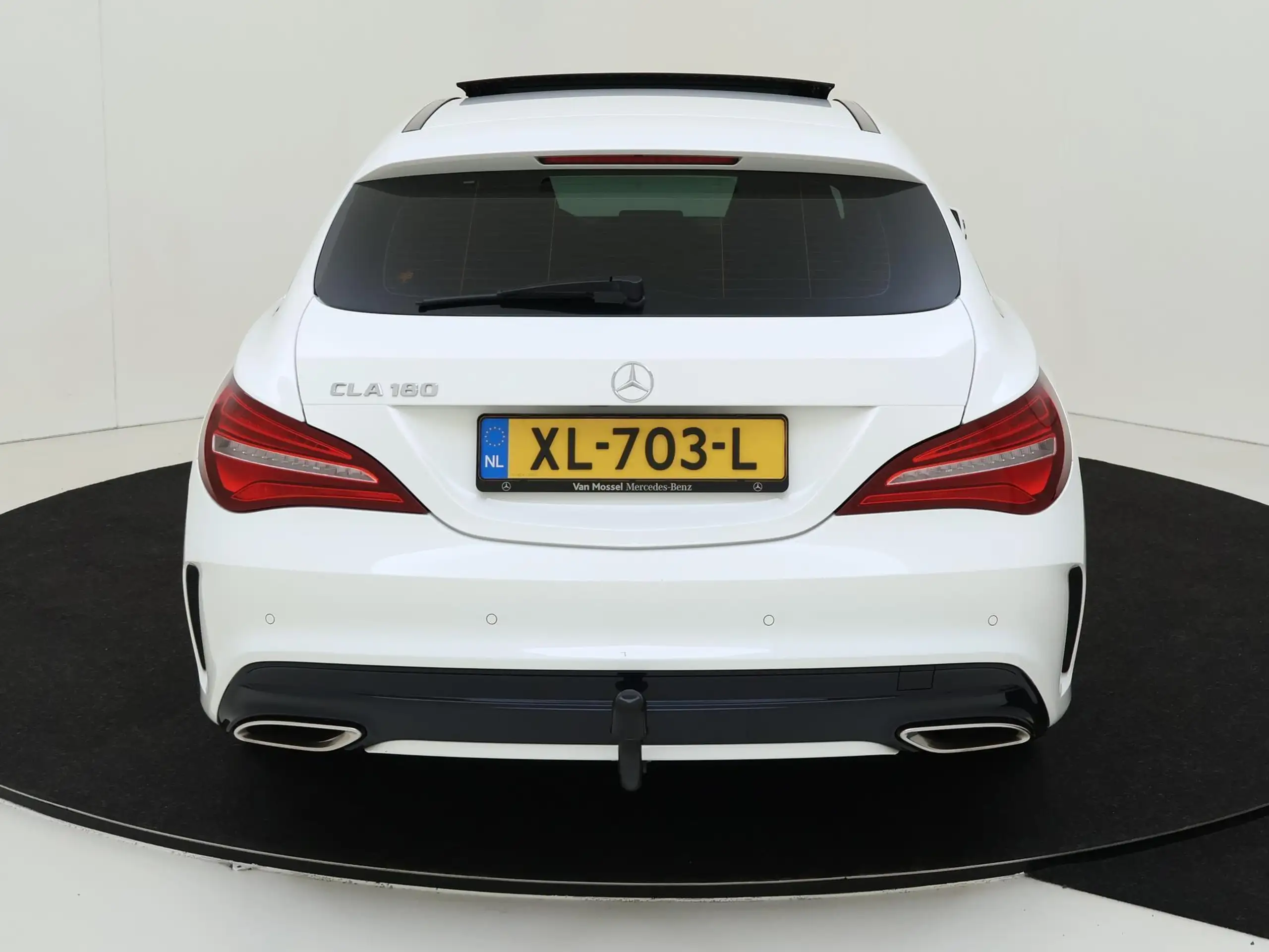 Mercedes-Benz - CLA 180