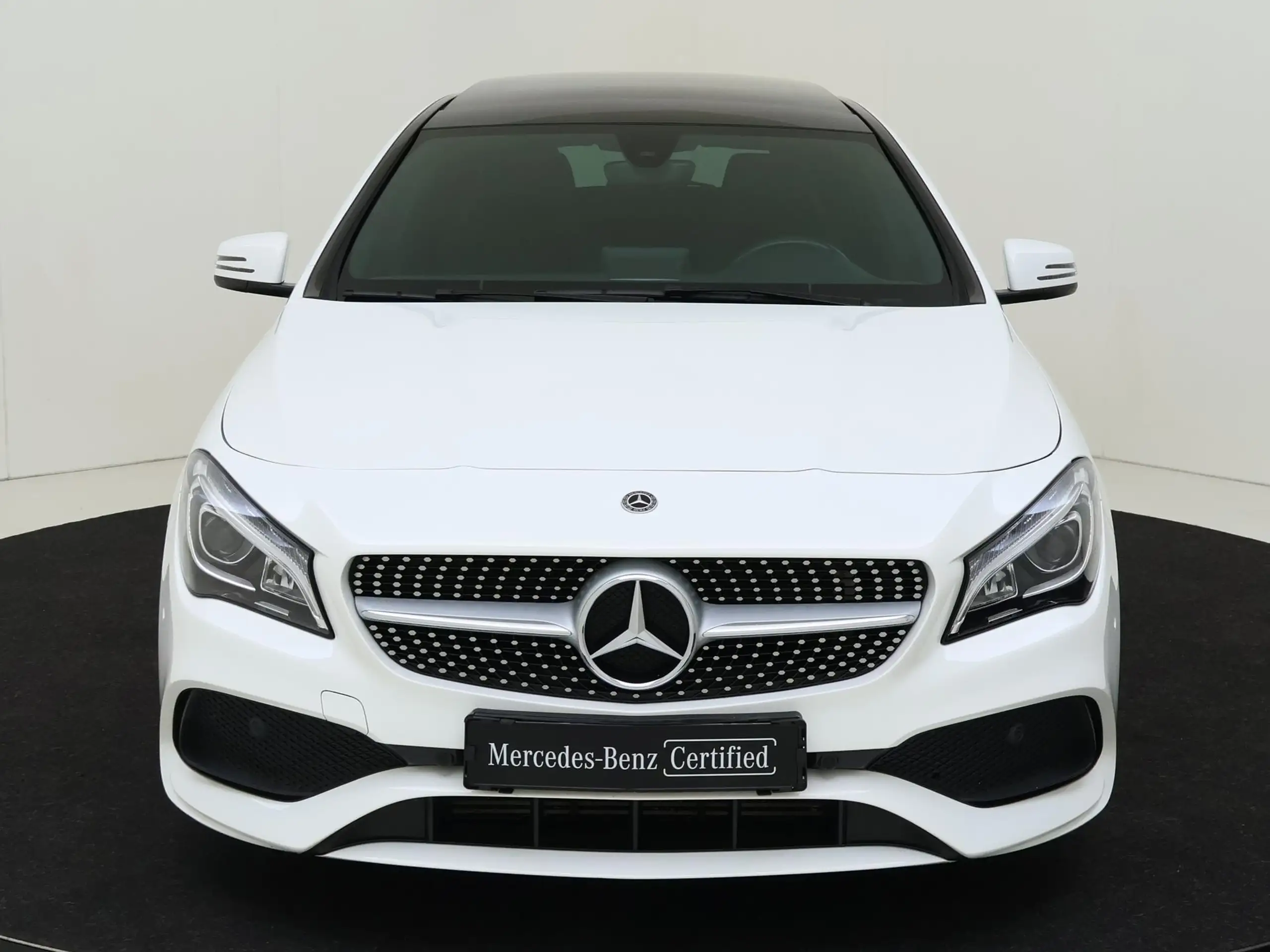 Mercedes-Benz - CLA 180