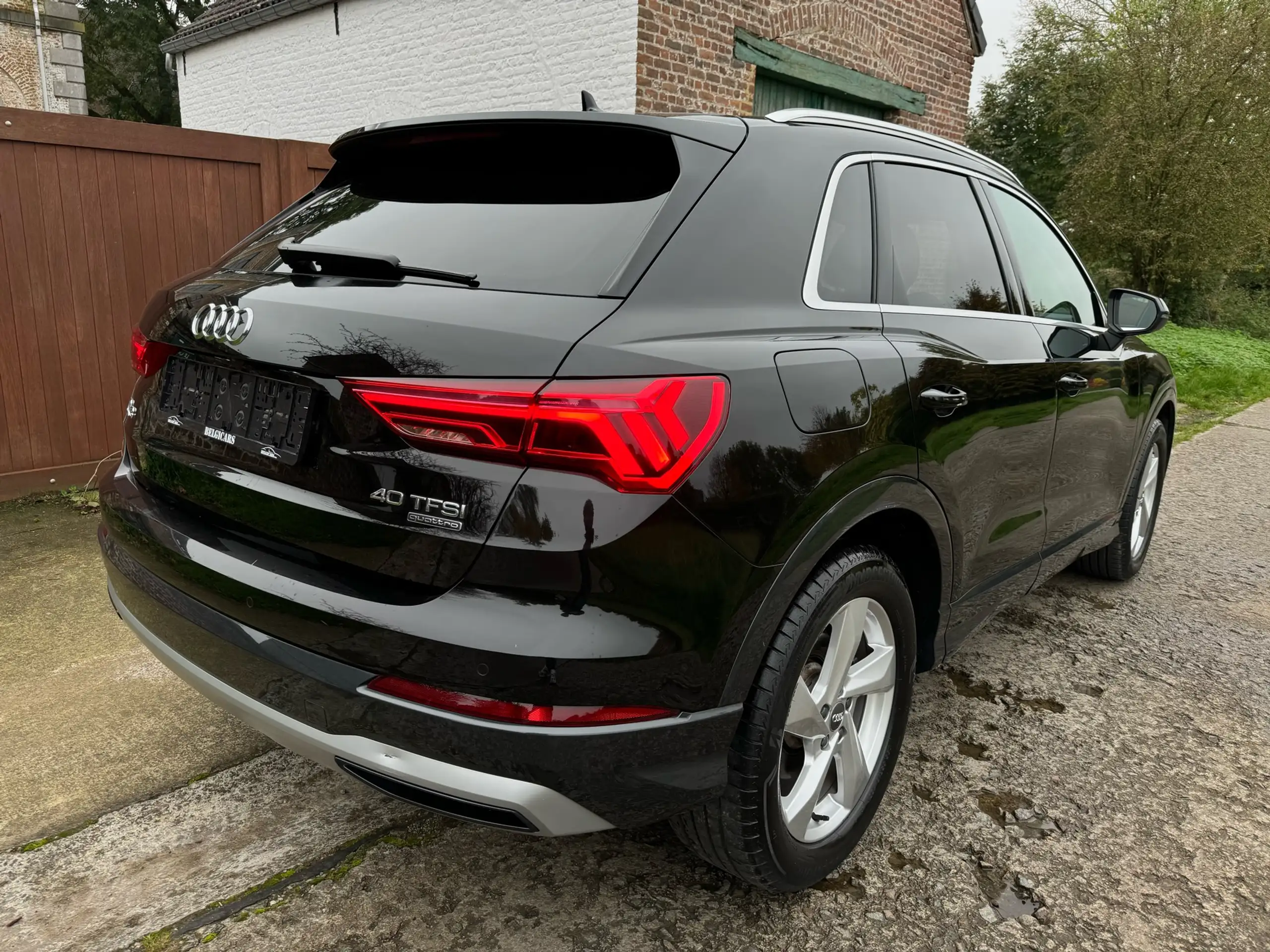 Audi - Q3