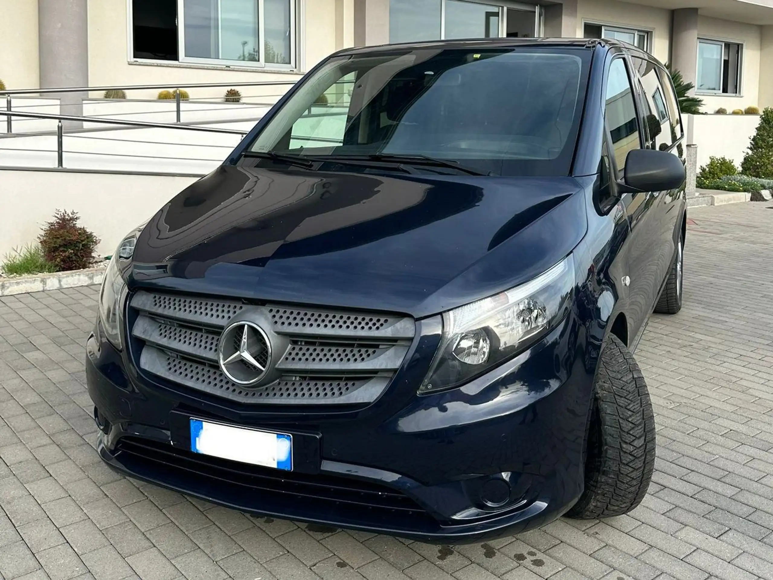 Mercedes-Benz - Vito