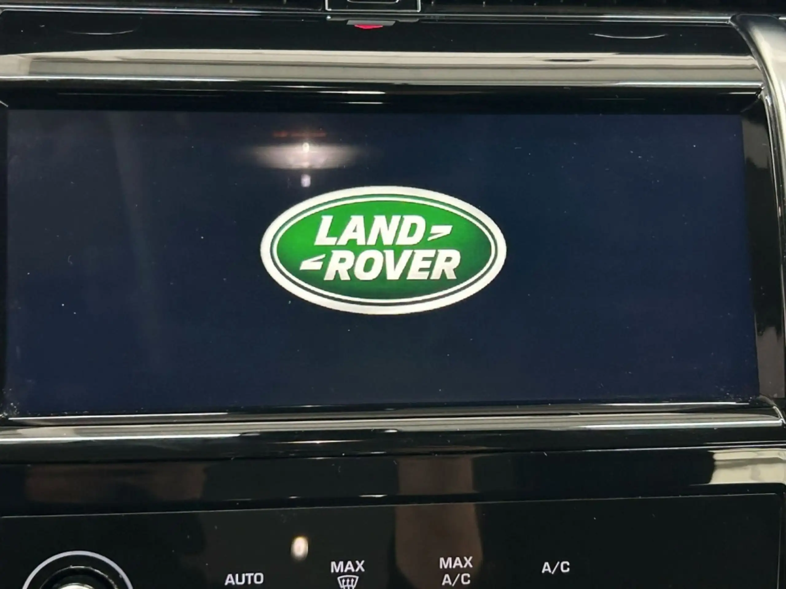 Land Rover - Discovery Sport