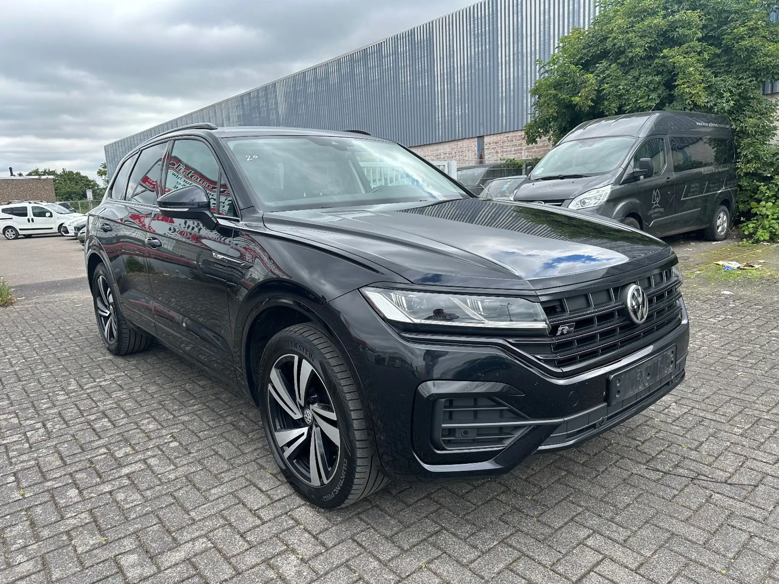 Volkswagen - Touareg