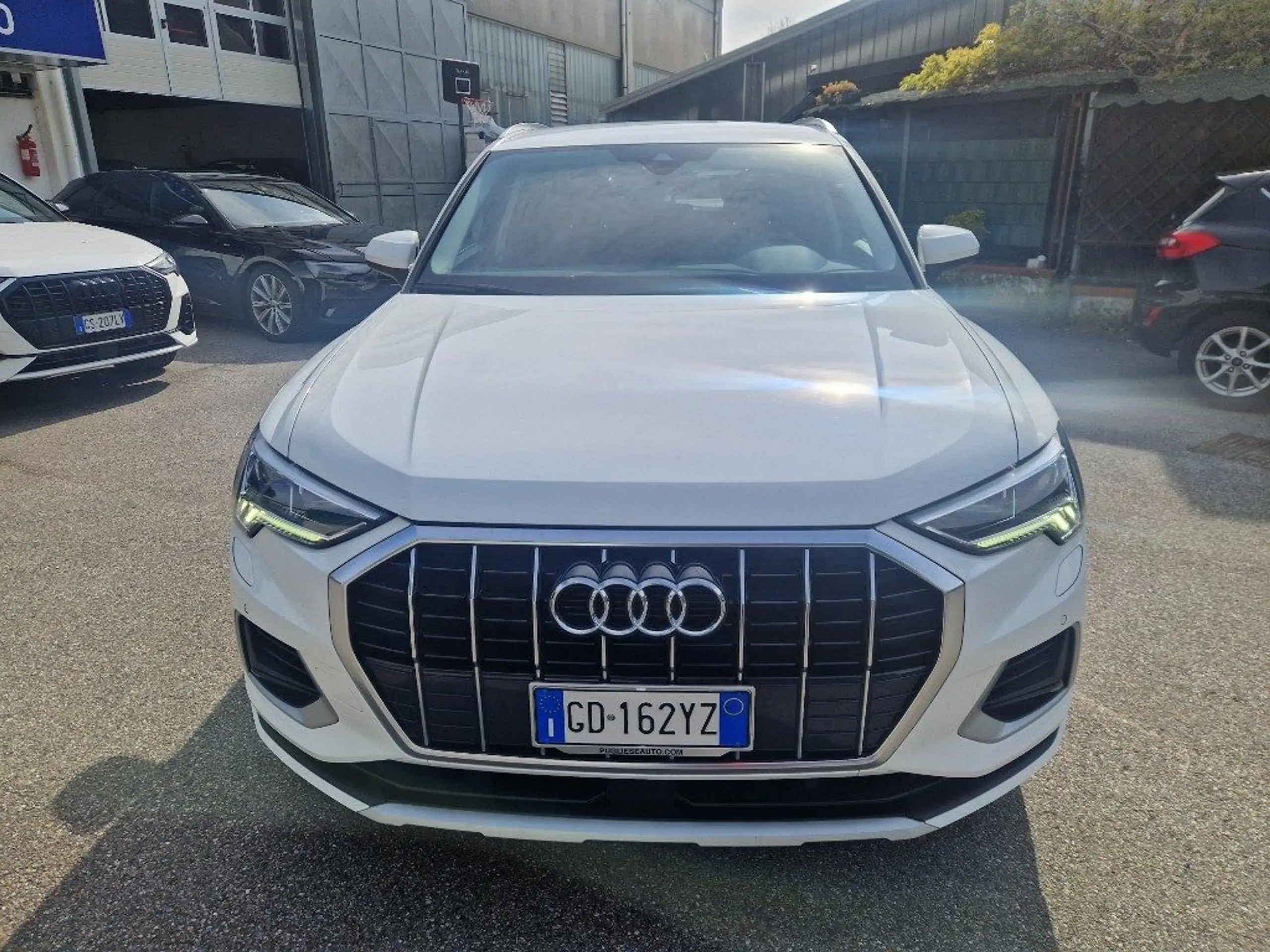 Audi - Q3