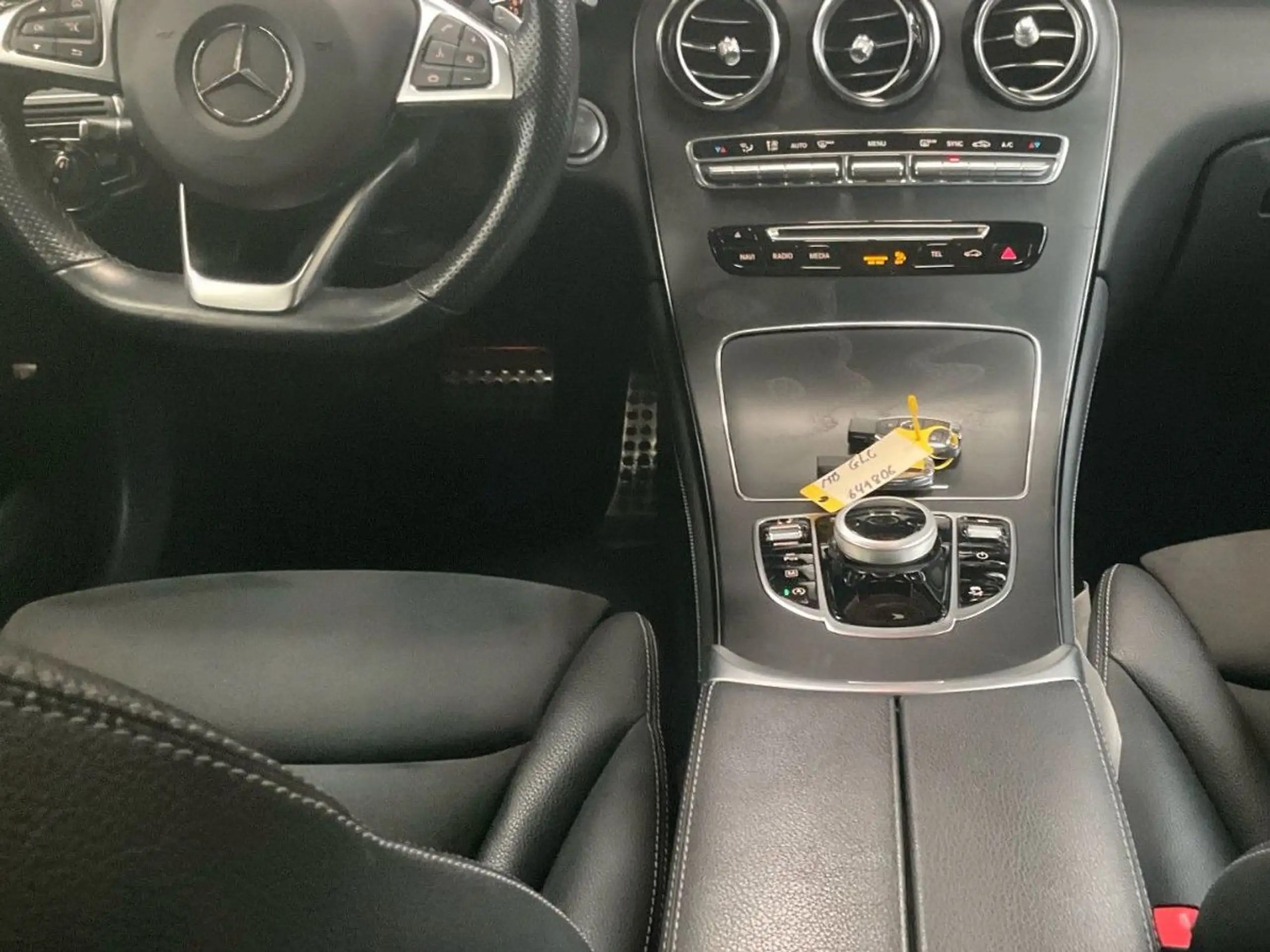 Mercedes-Benz - GLC 250