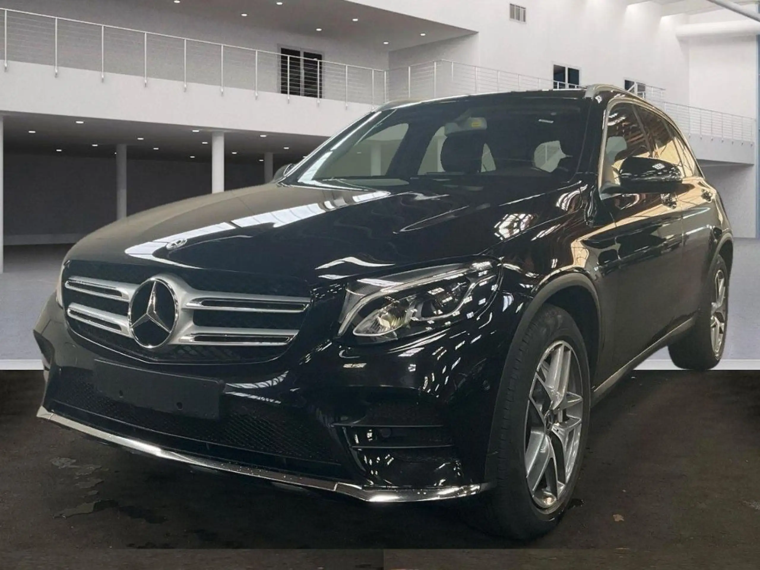 Mercedes-Benz - GLC 250