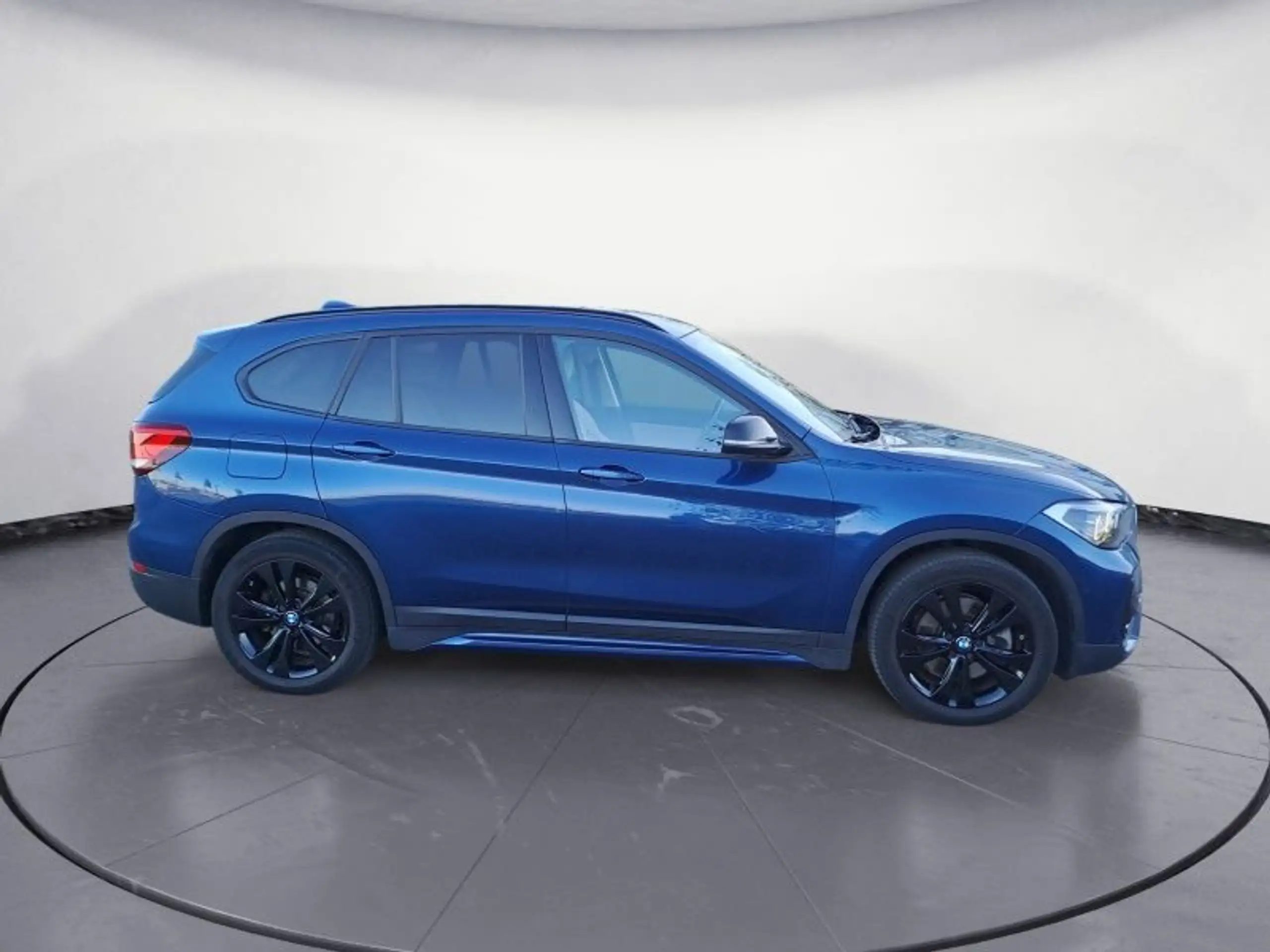 BMW - X1