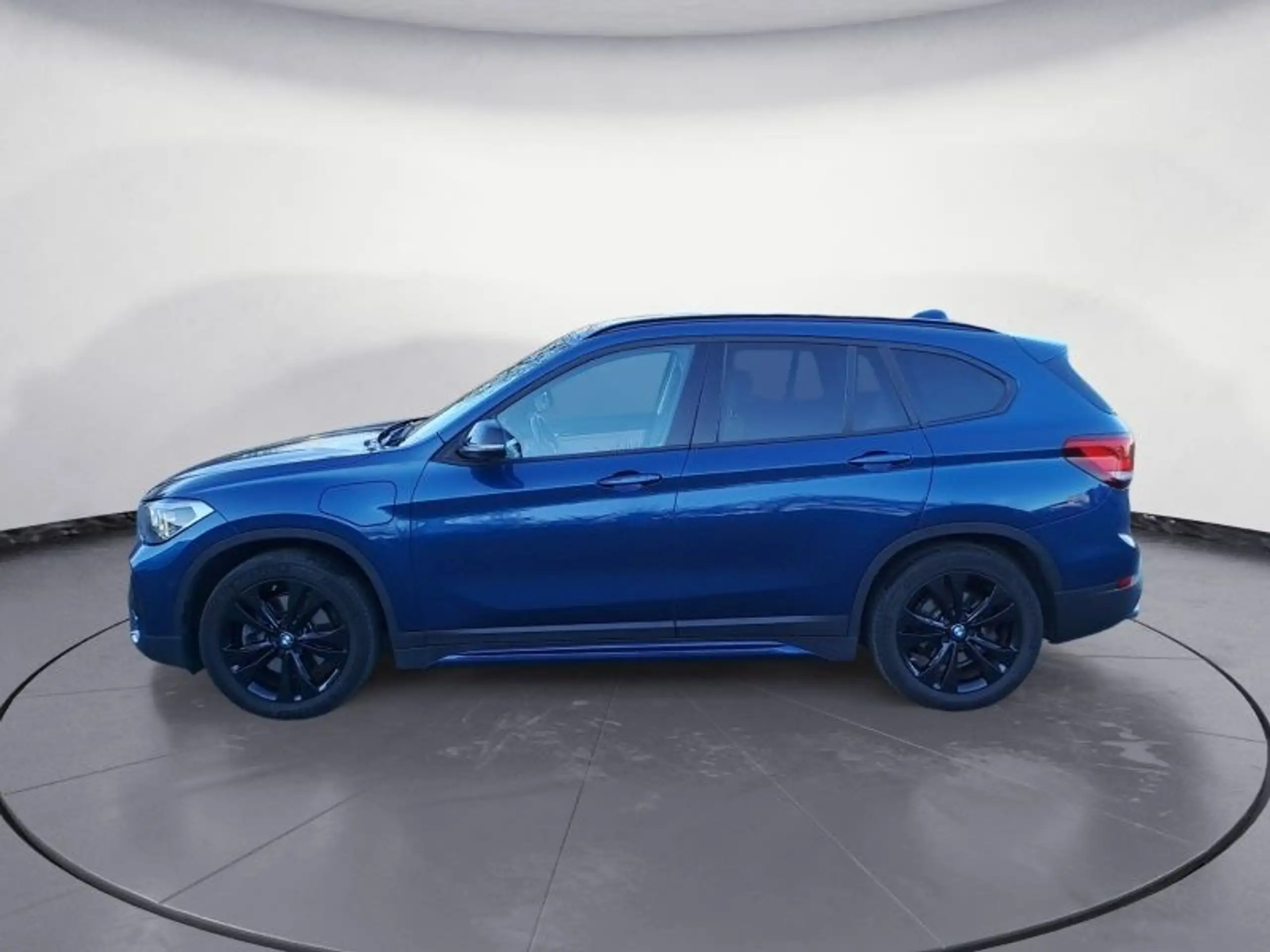 BMW - X1