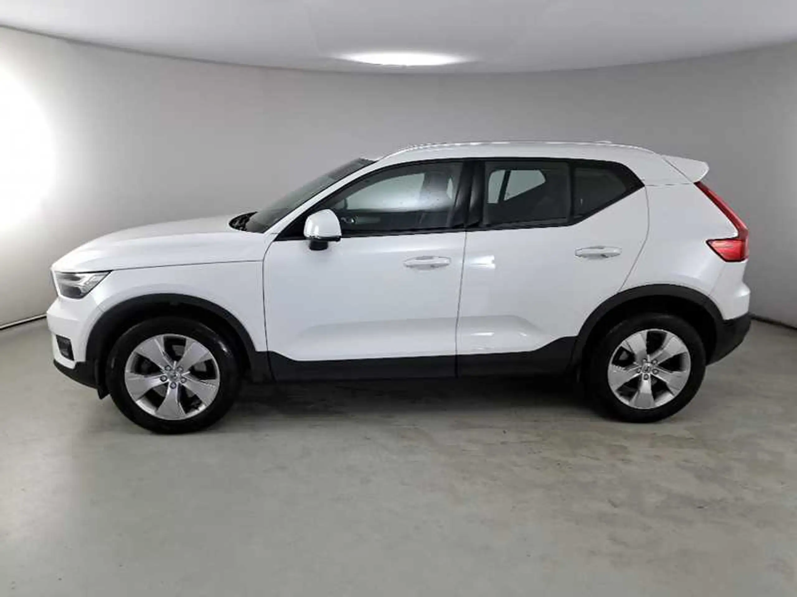 Volvo - XC40