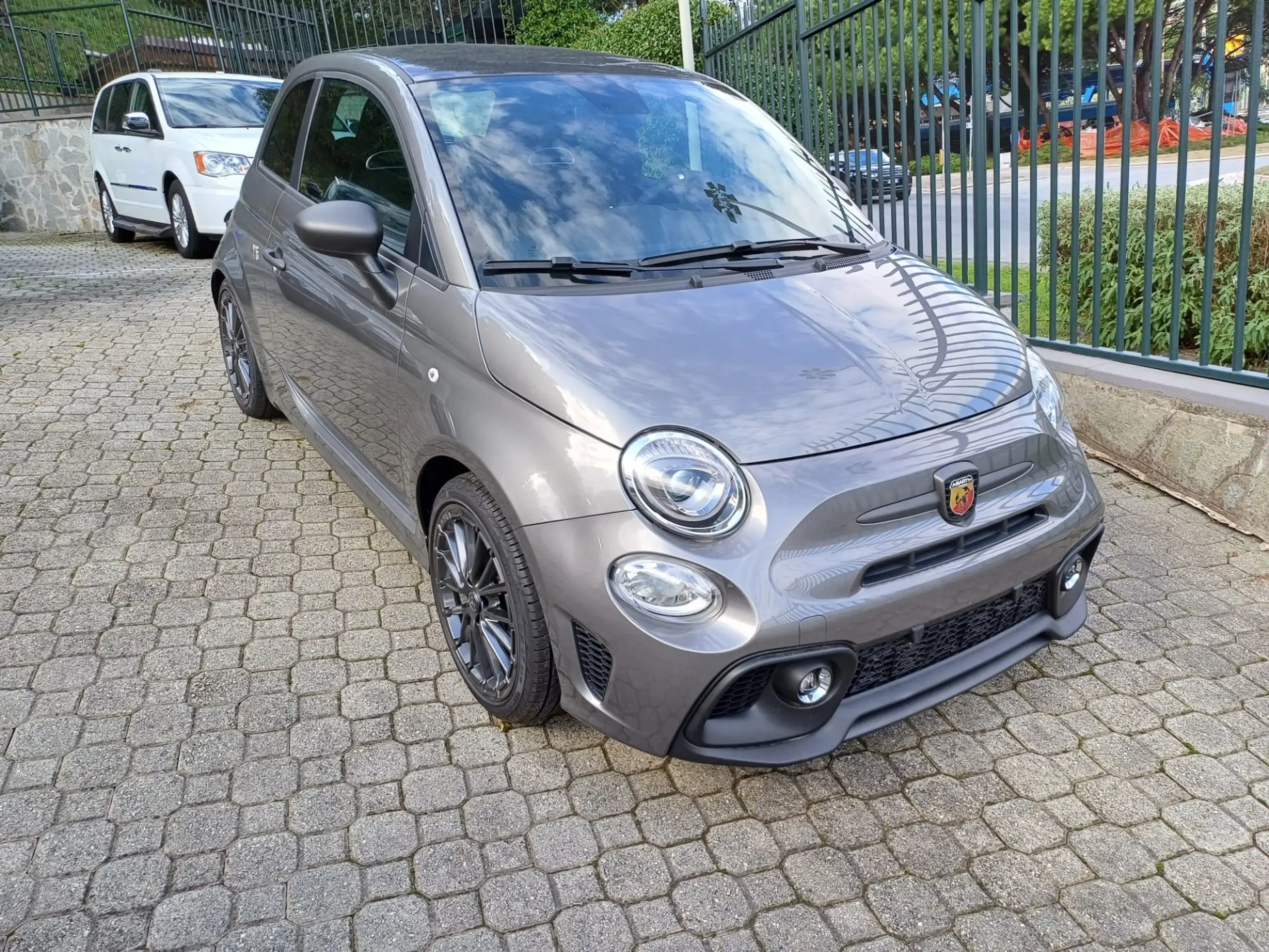 Abarth 595 2024