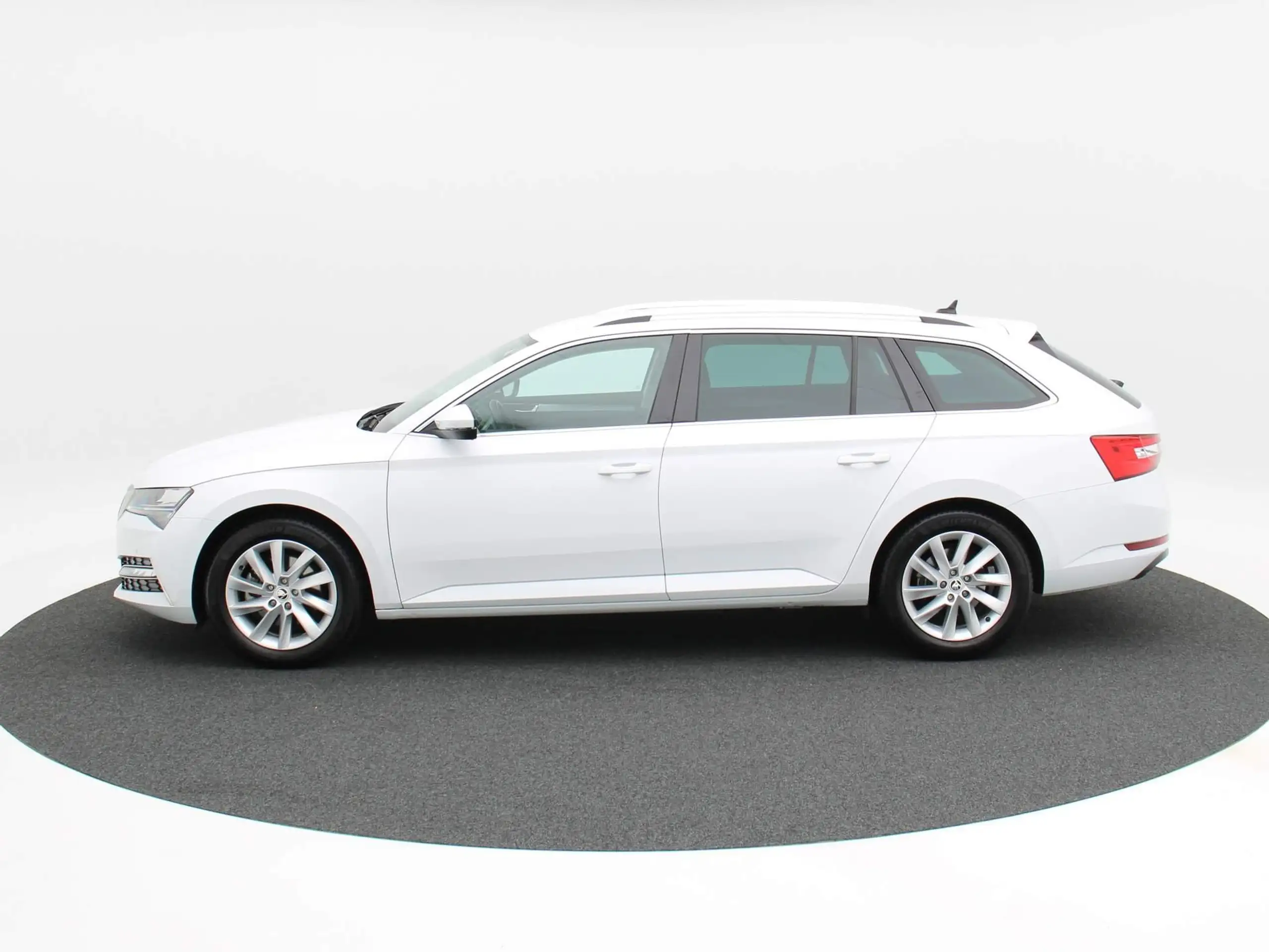 Skoda - Superb