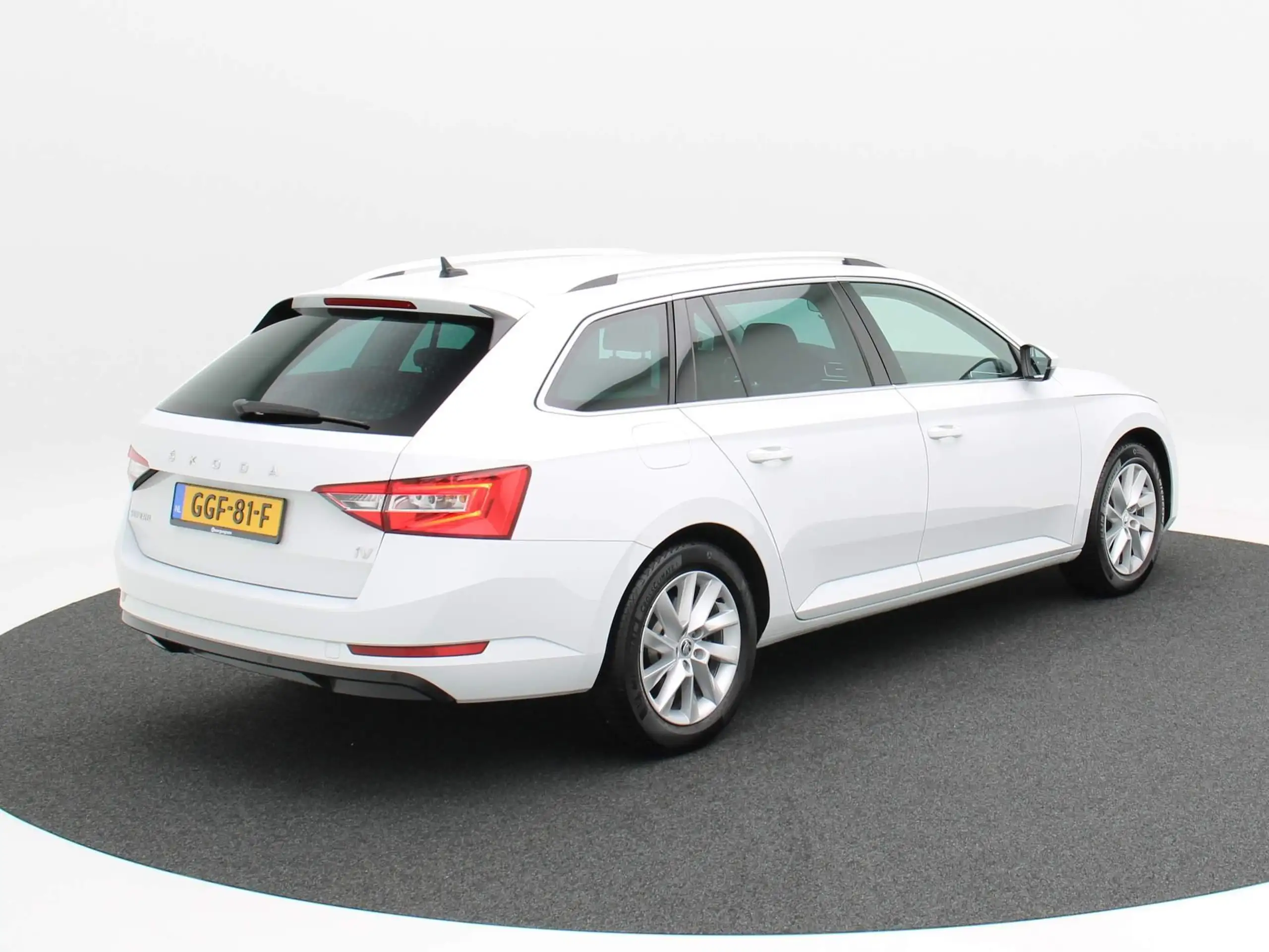 Skoda - Superb